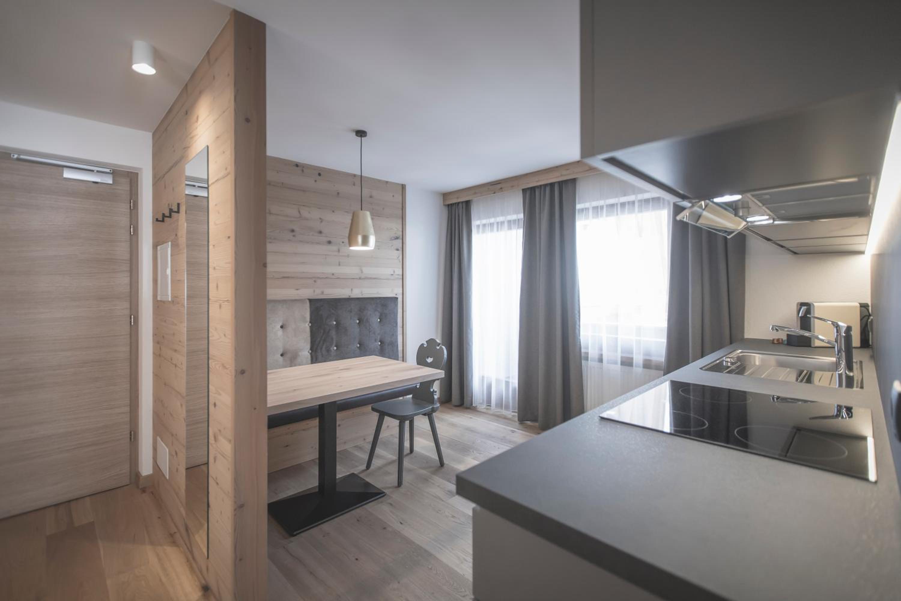 Ahrner Wirt Apartments