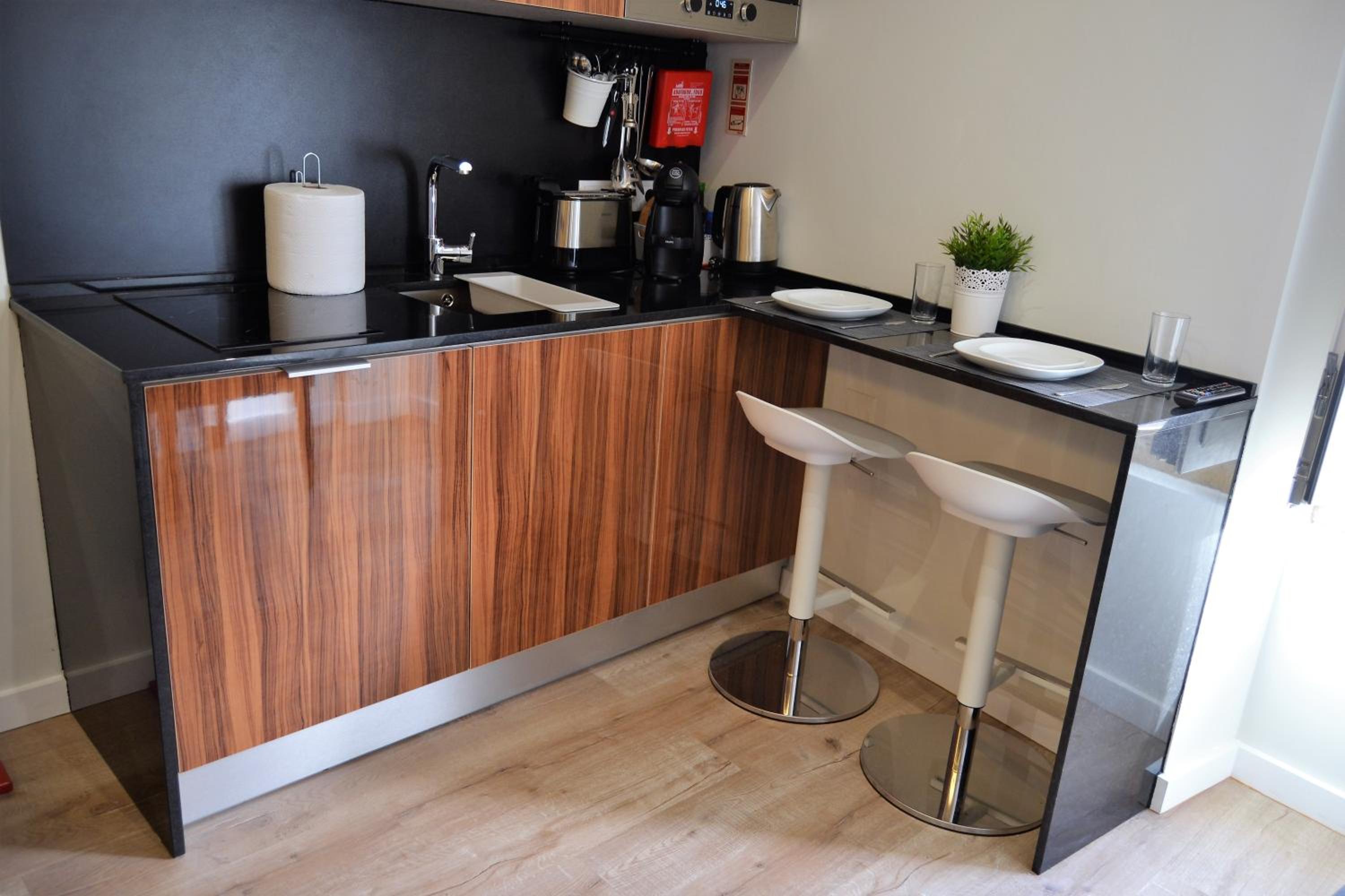 Modern Cozy Studio - Portas Do Sol view 3