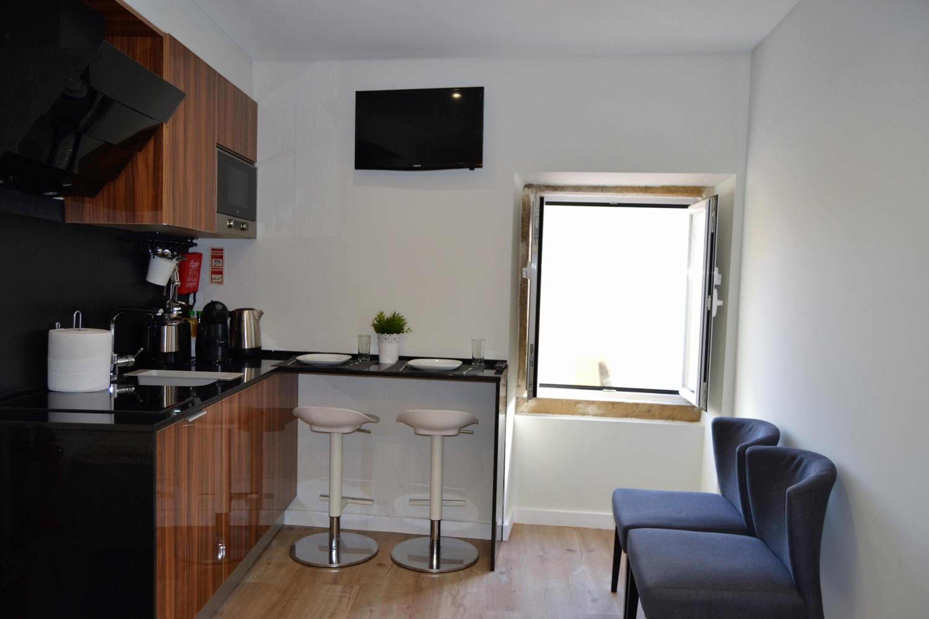 Modern Cozy Studio - Portas Do Sol view 4