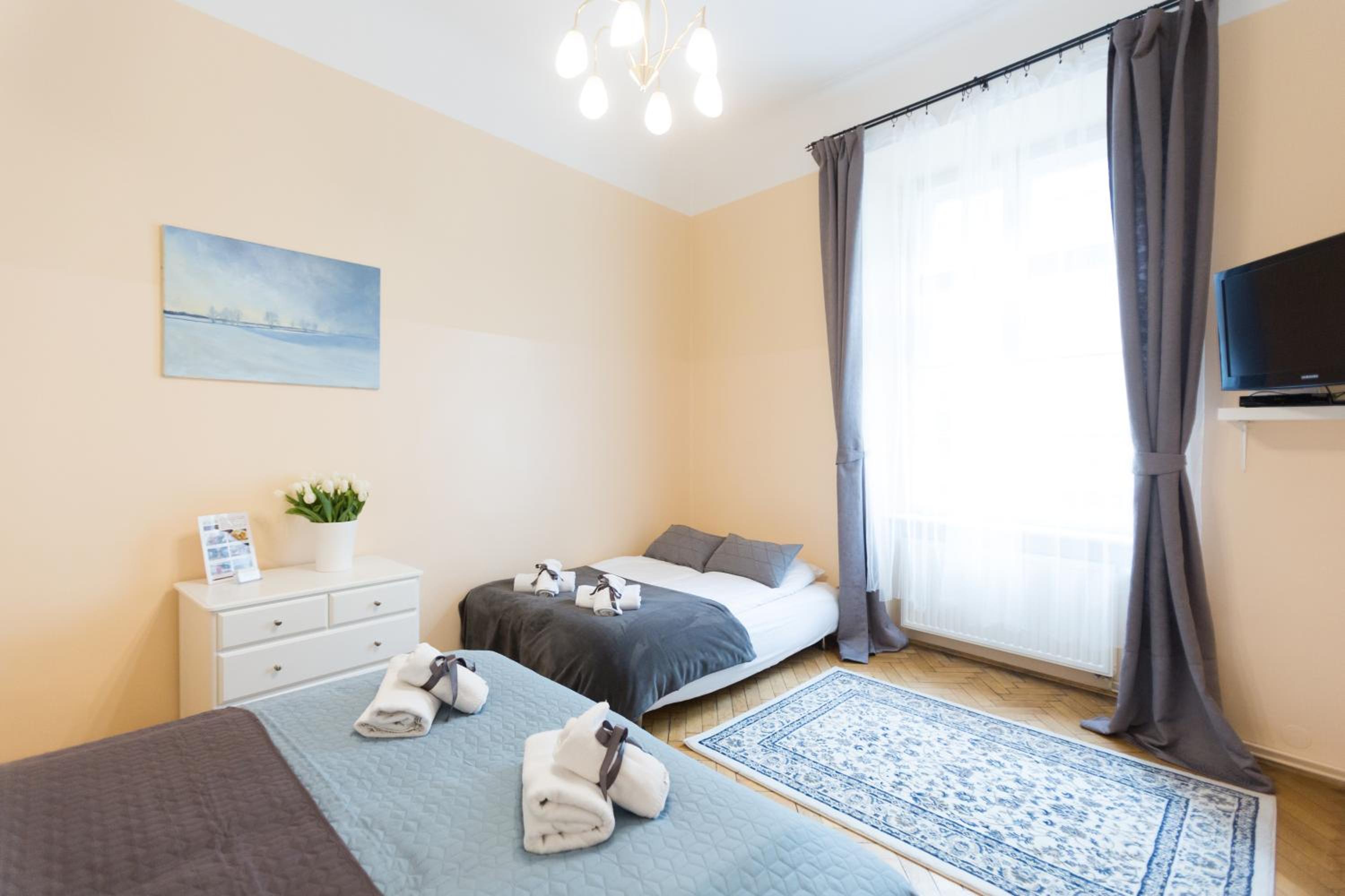 Apartments Roman