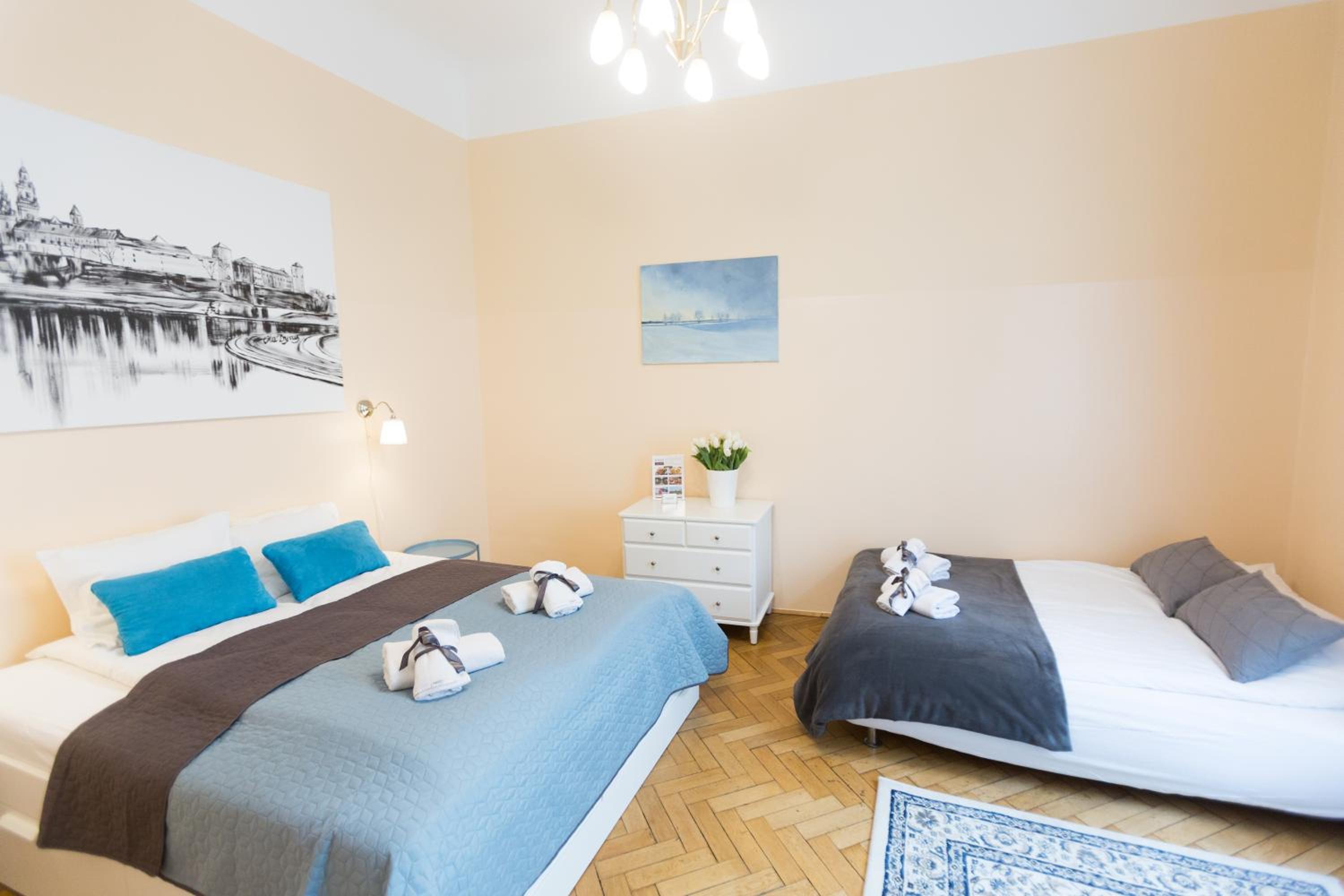 Apartments Roman