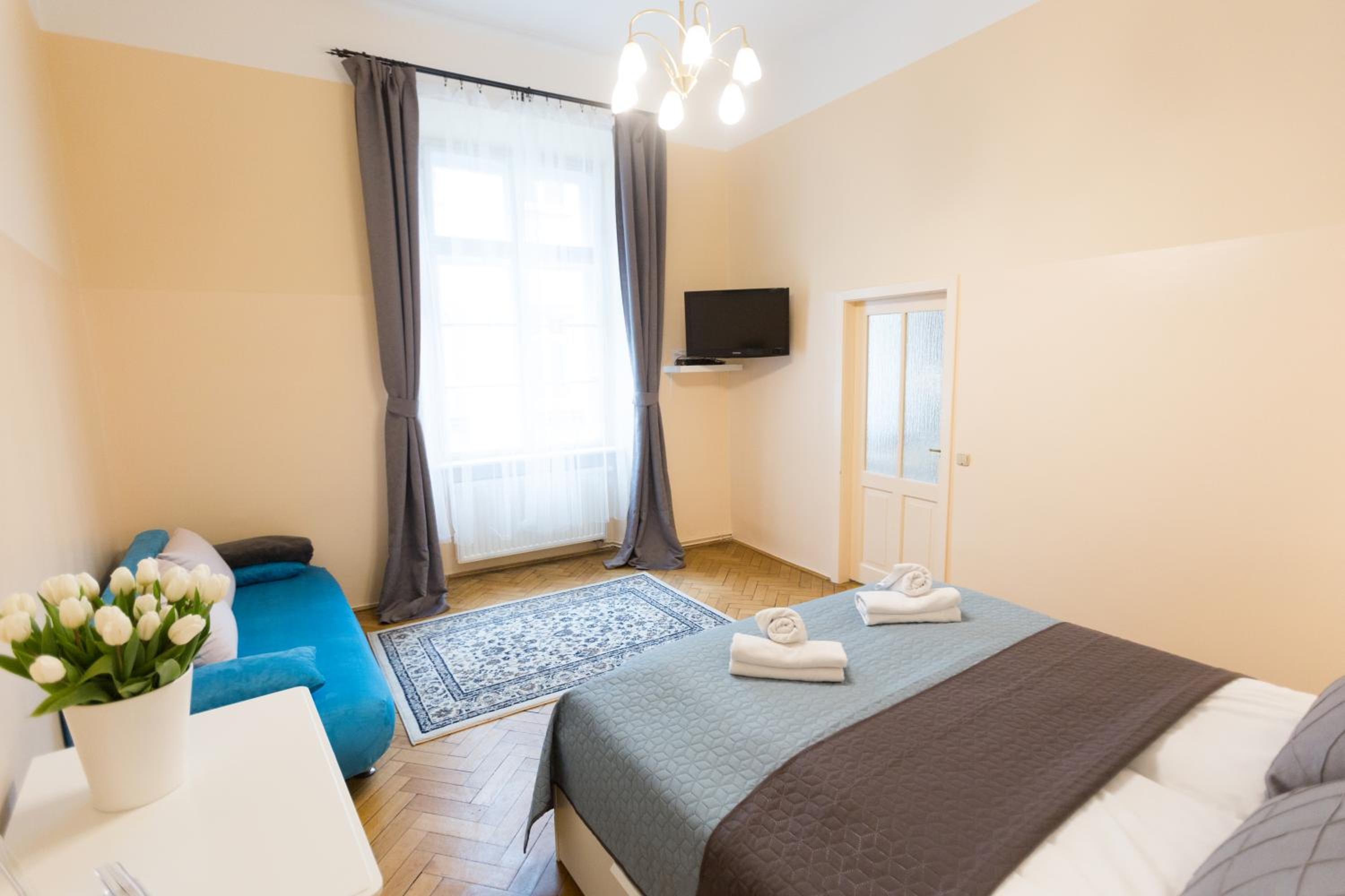 Apartments Roman