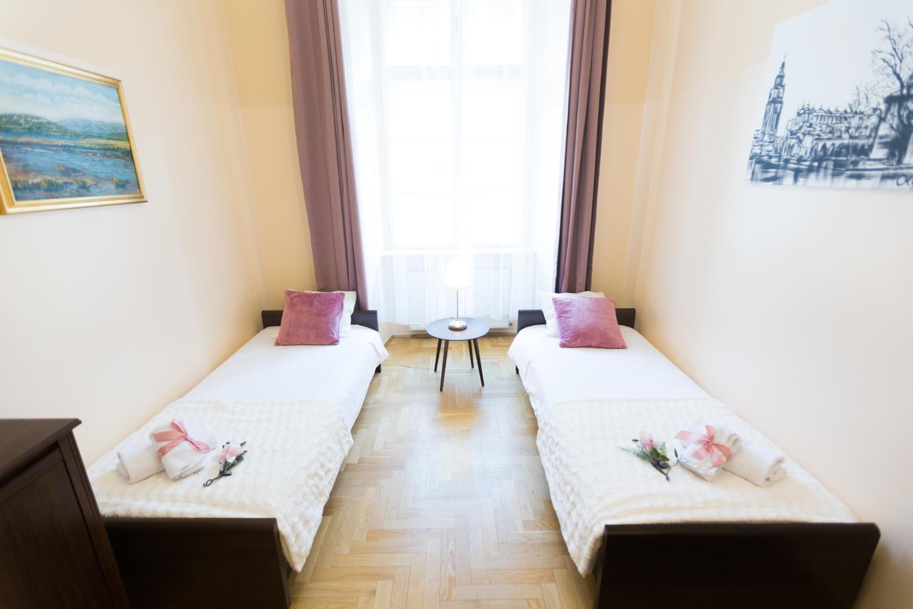 Apartments Roman