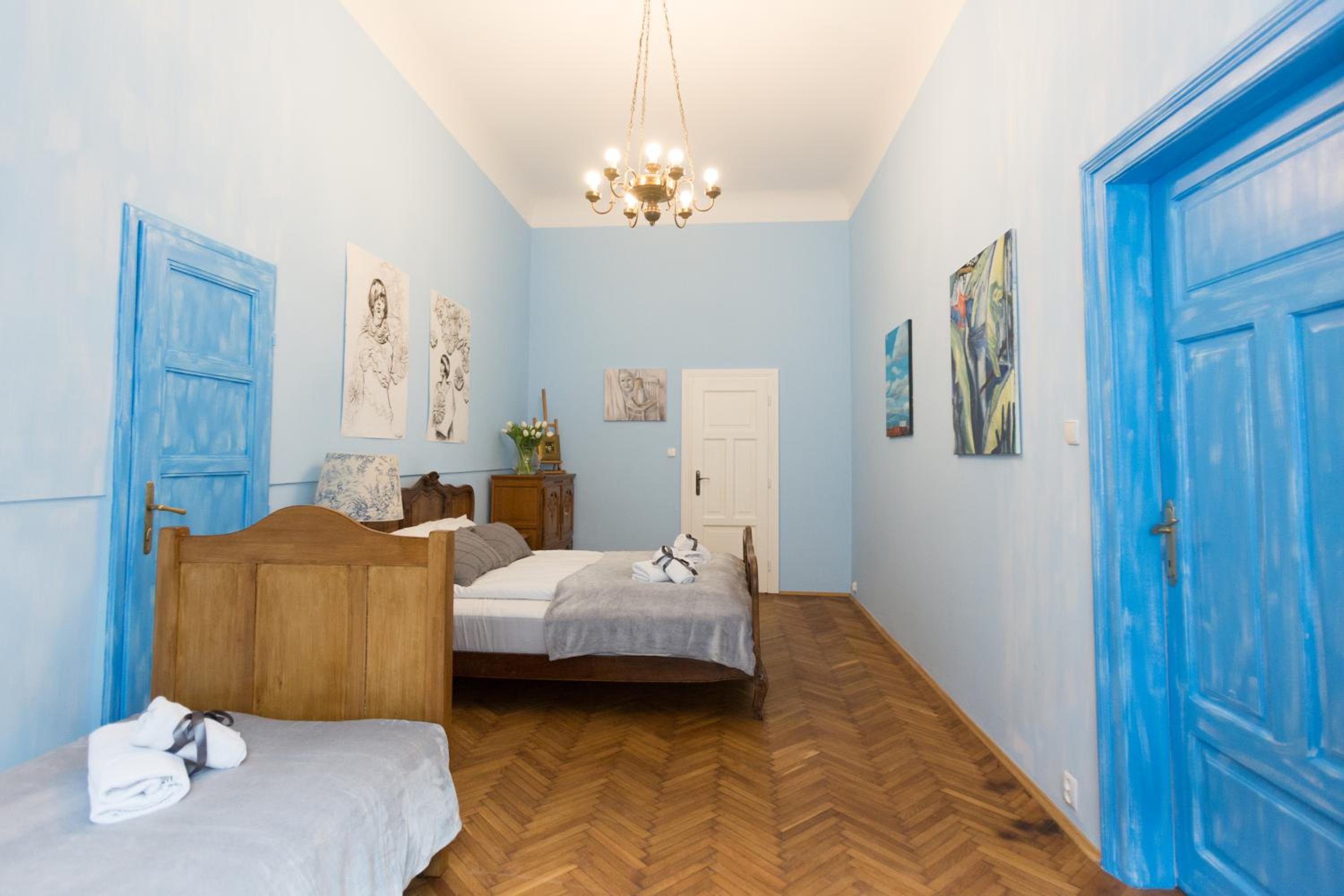 Apartments Roman