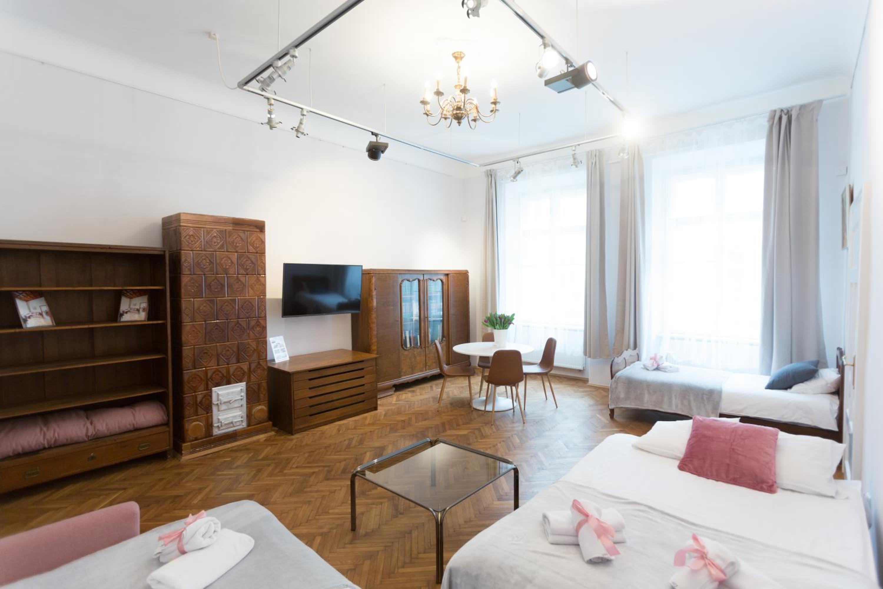 Apartments Roman