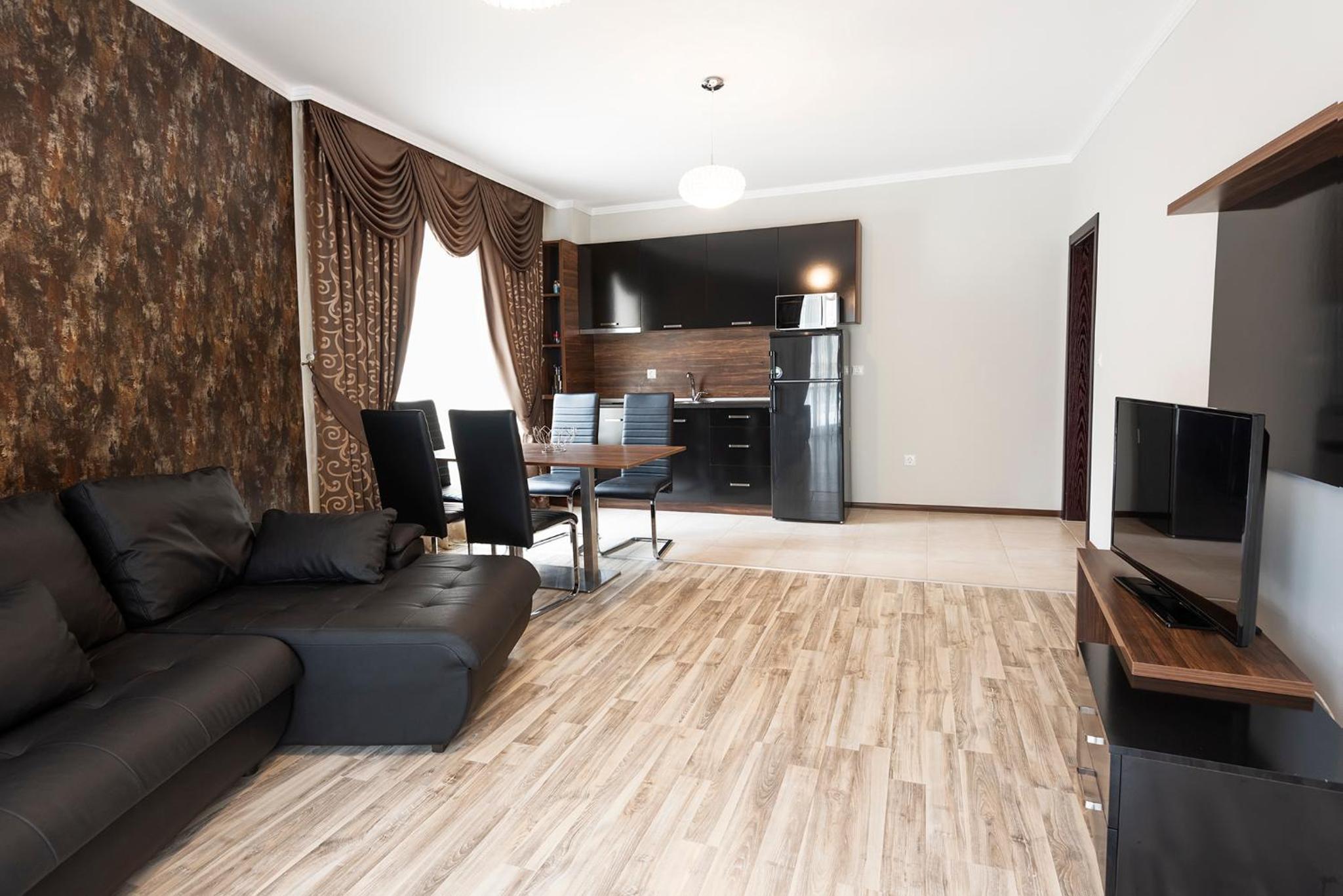 Green Paradise Deluxe Apartments