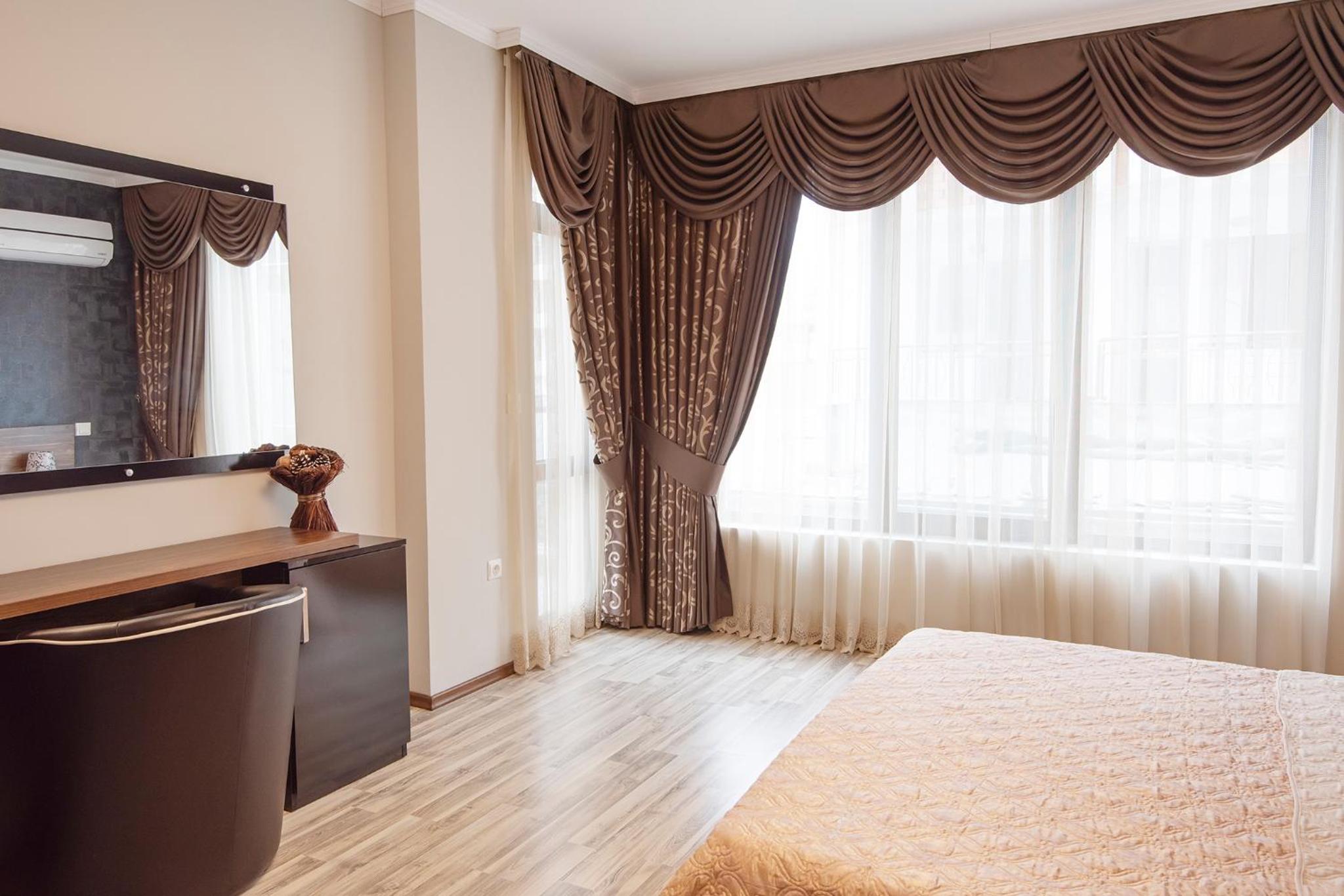 Green Paradise Deluxe Apartments