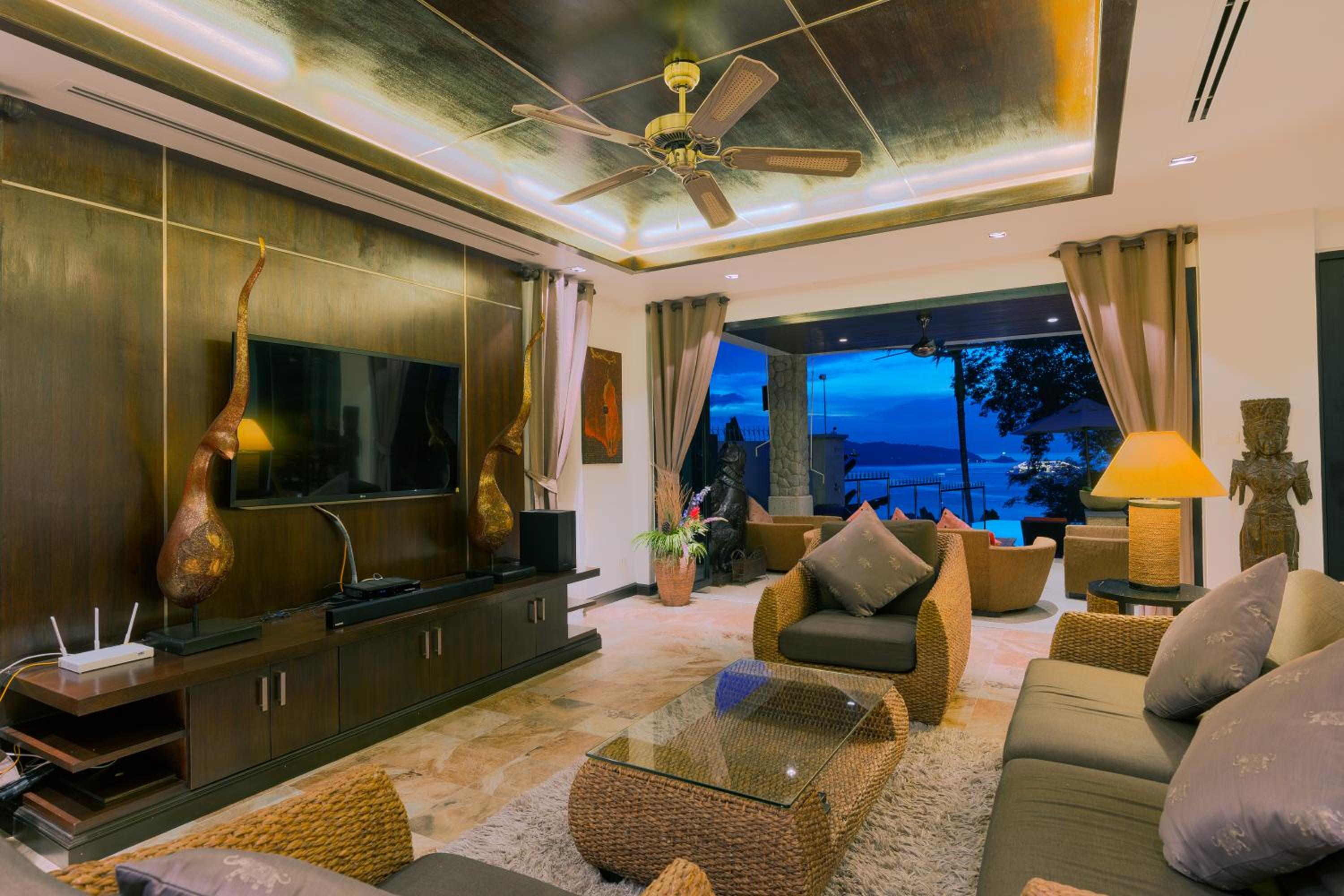 lounge