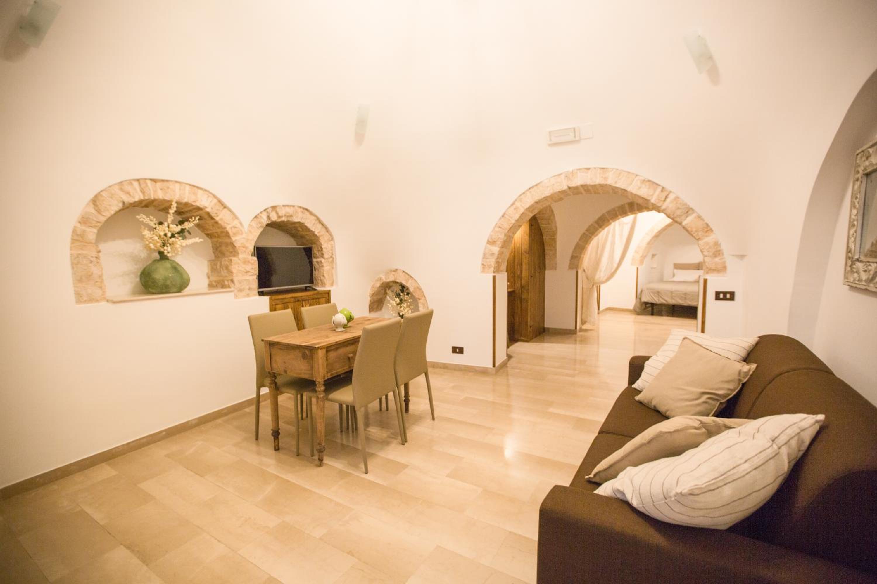 Trulli Antichi Mestieri - Widespread Trulli in the historic center view 3