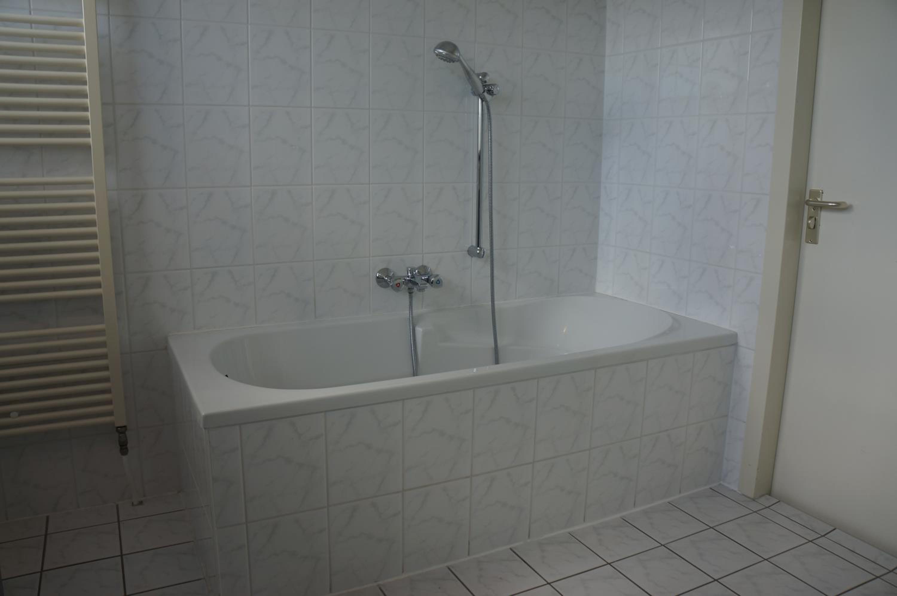 Photo 46