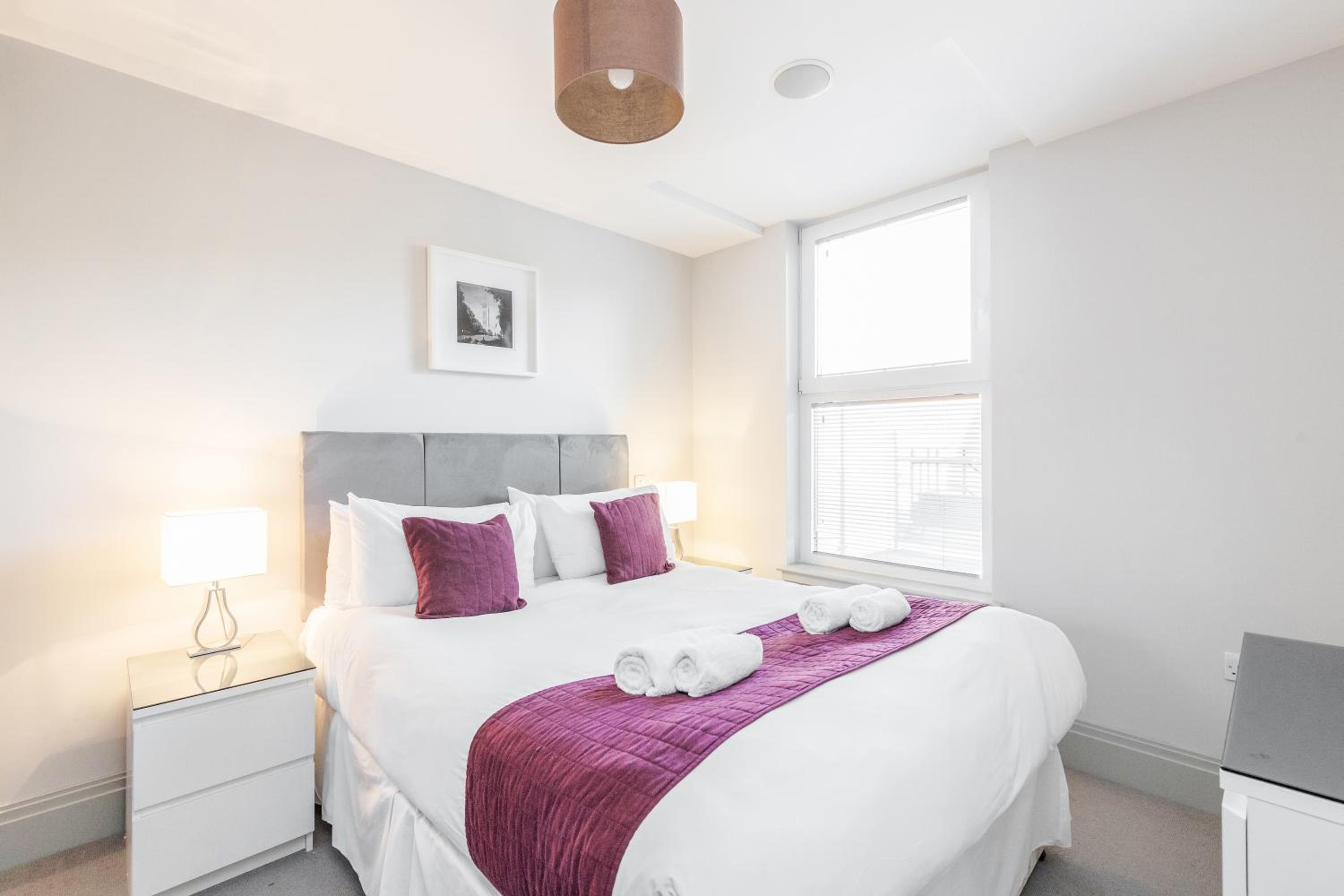 Roomspace Serviced Apartments - The Quadrant