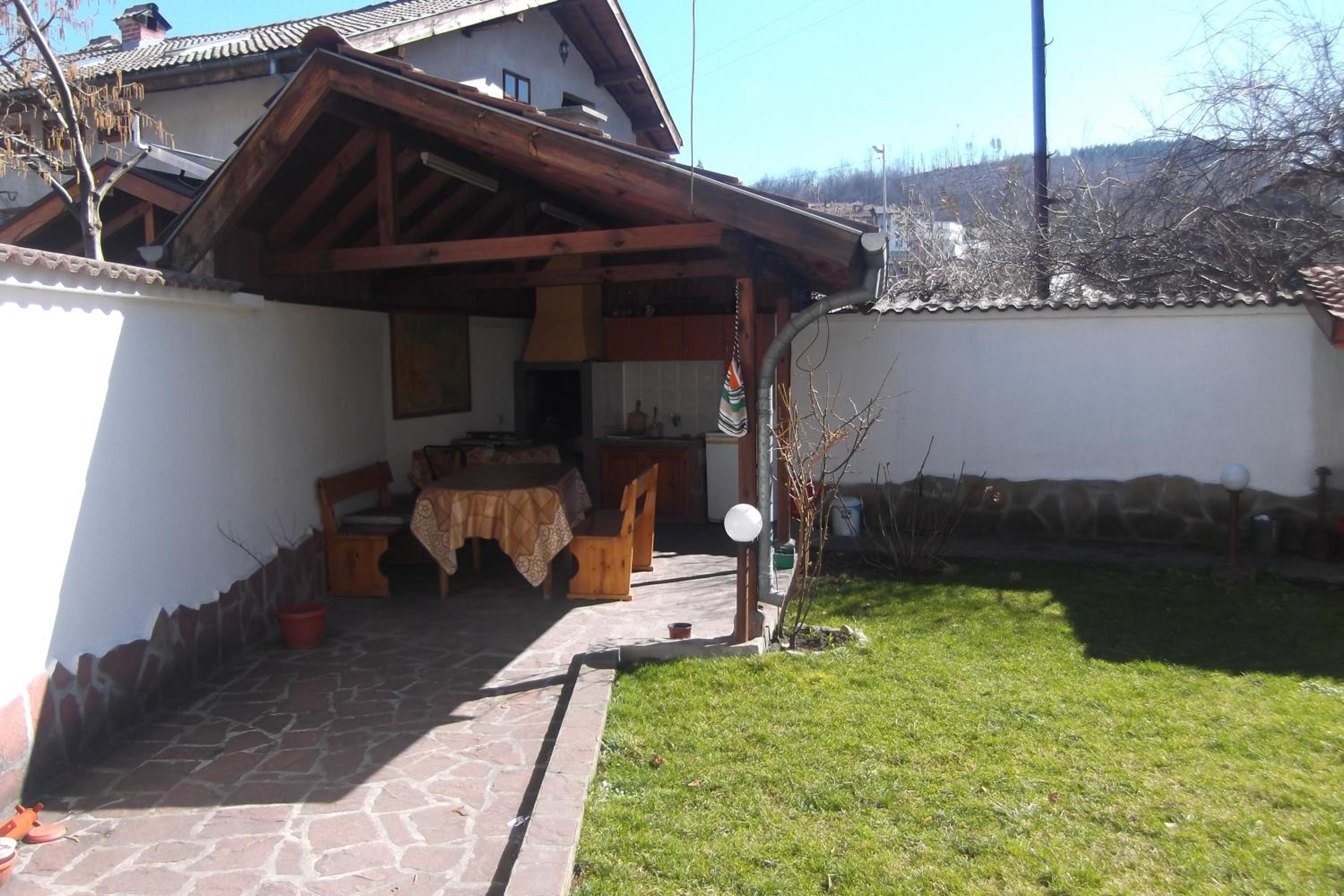 Borova House