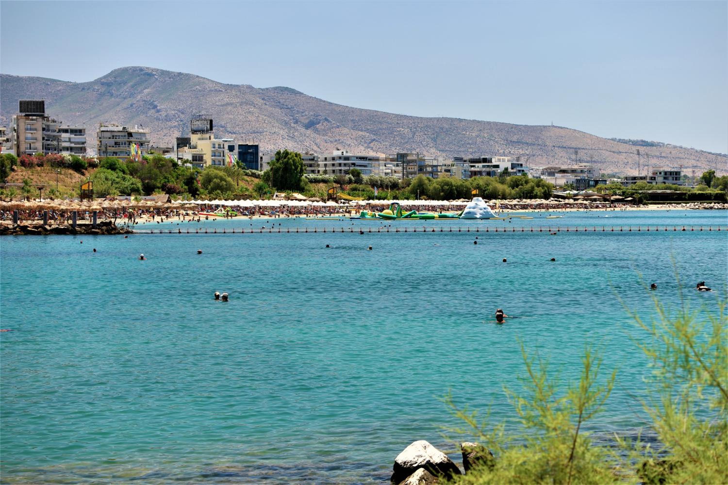 Zefyros Super Cool Apartments next to Alimos Riviera
