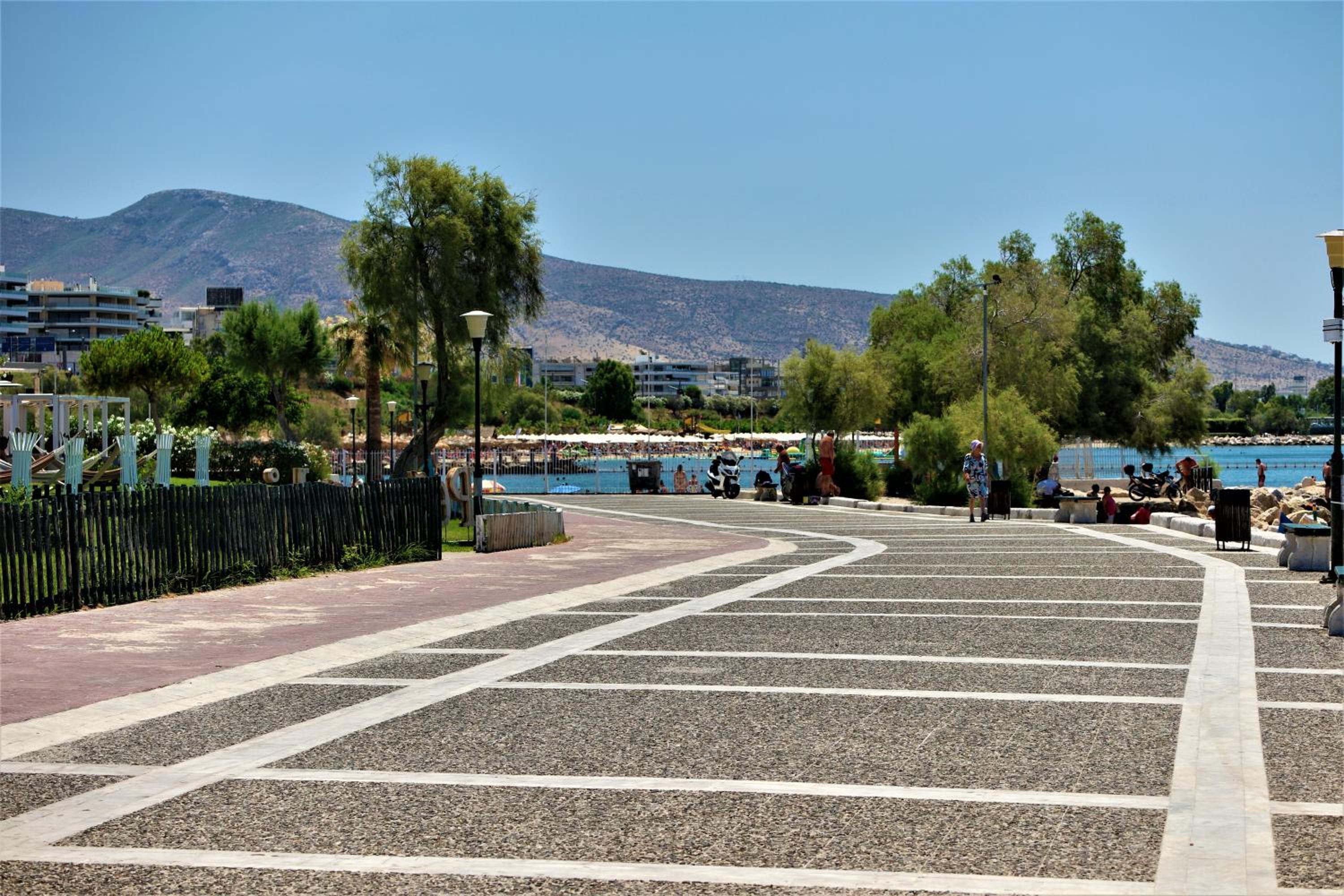 Zefyros Super Cool Apartments next to Alimos Riviera