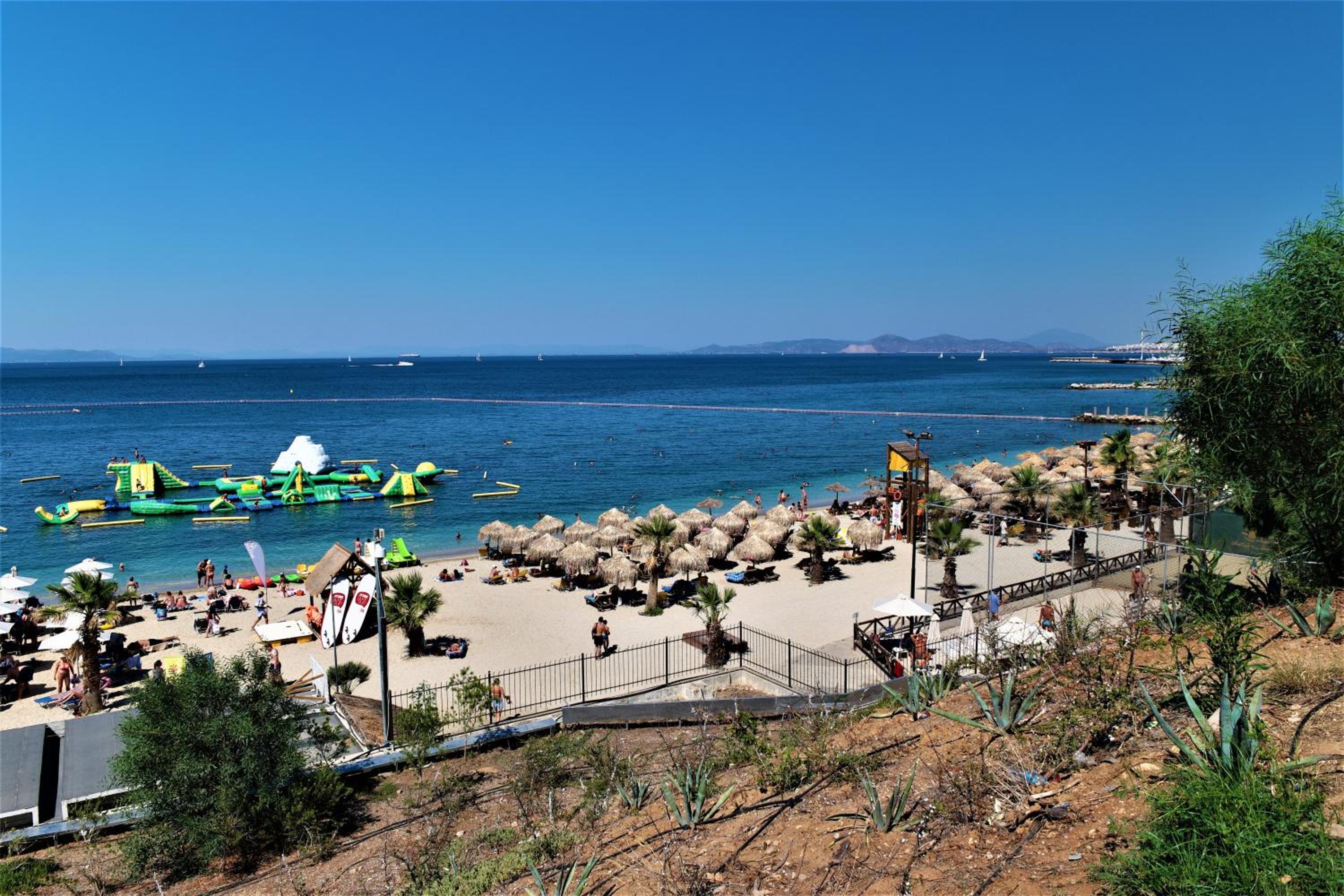 Zefyros Super Cool Apartments next to Alimos Riviera