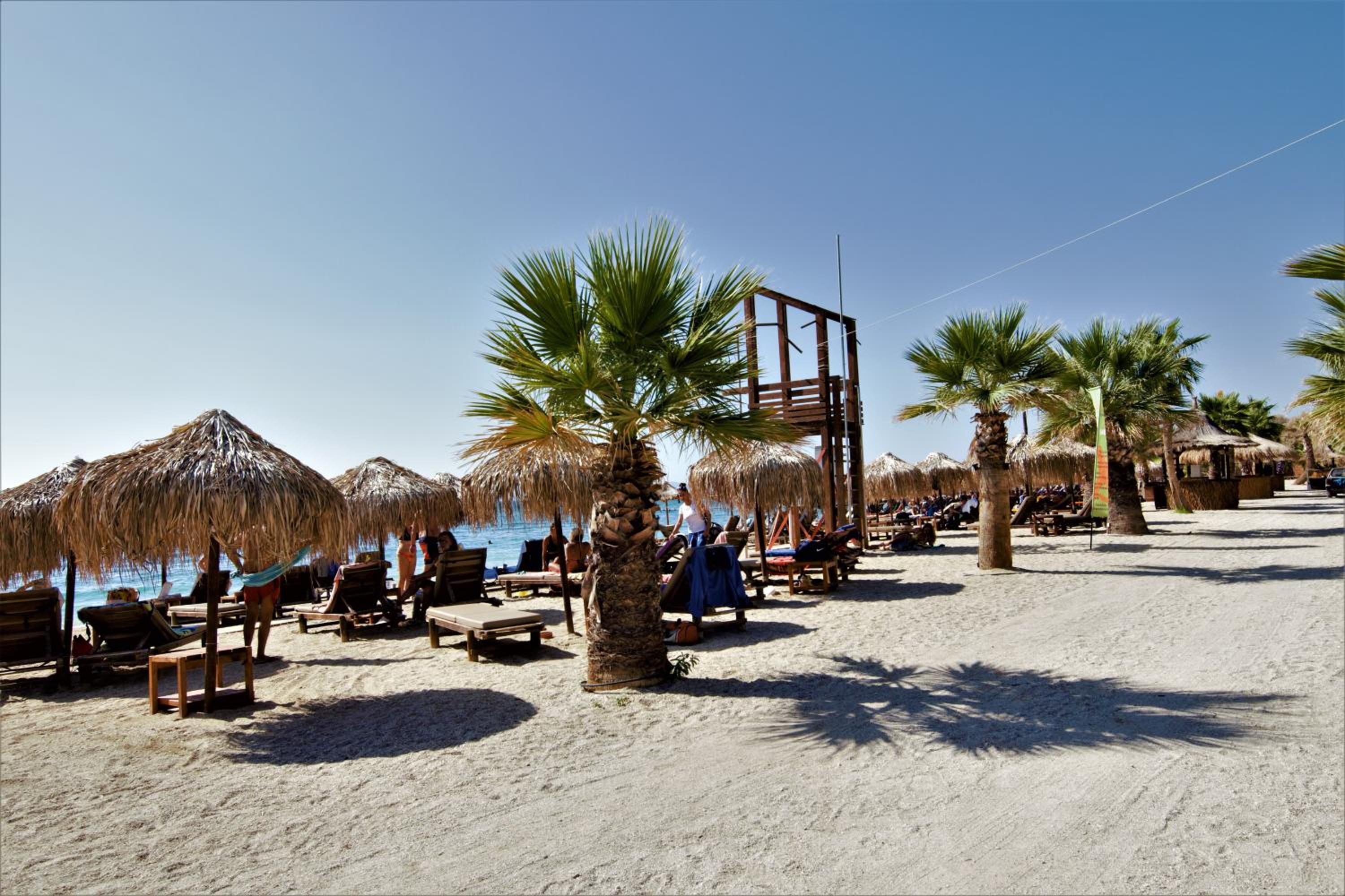 Zefyros Super Cool Apartments next to Alimos Riviera