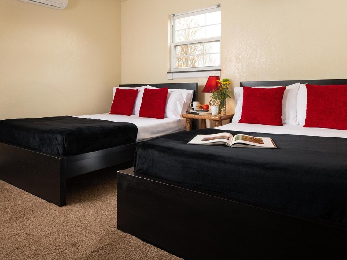 Pipestem Spa, Event Center and Mountain Chalets