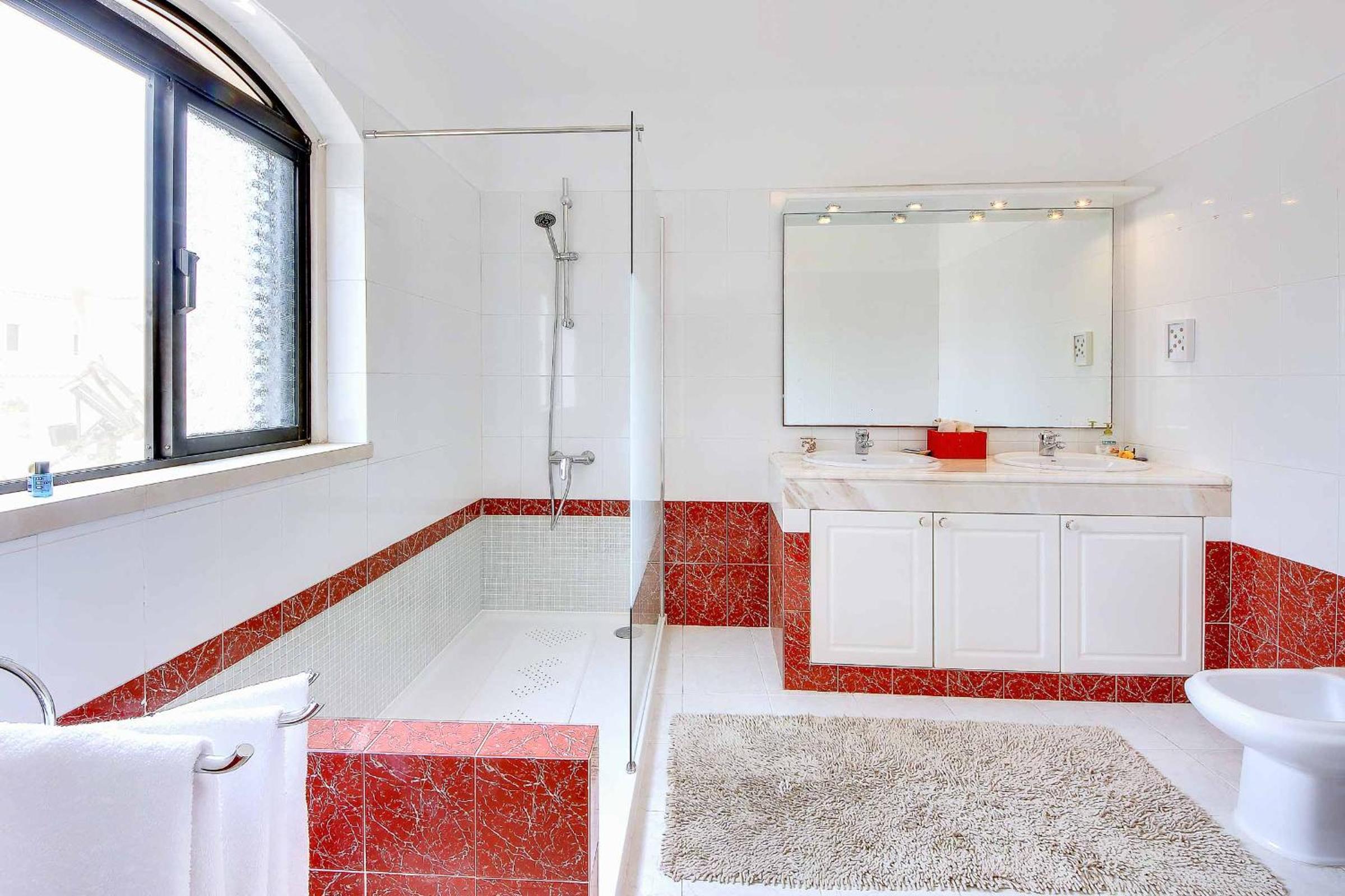 Villa Marquesa en Guia — bathroom