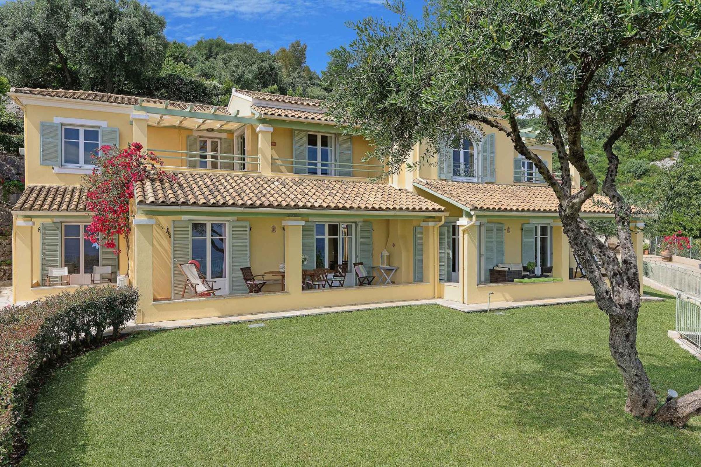 Villa Irida view 3