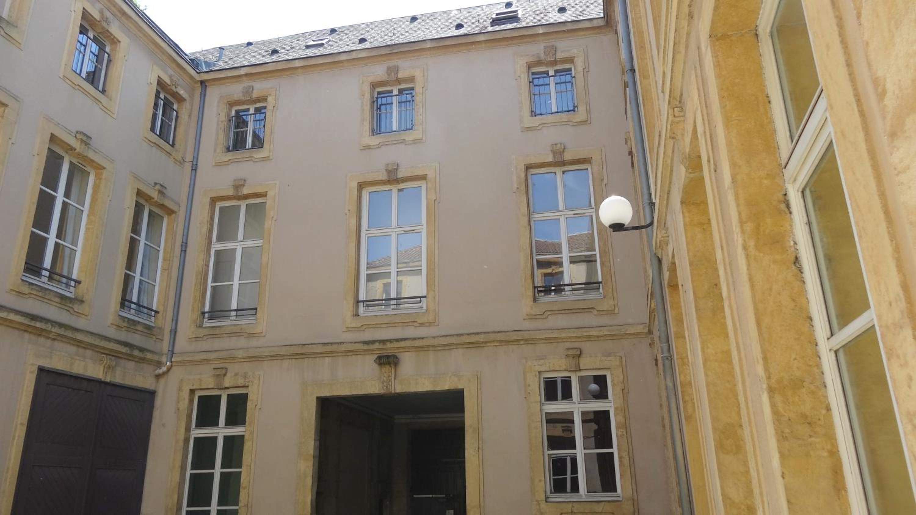 Photo 42