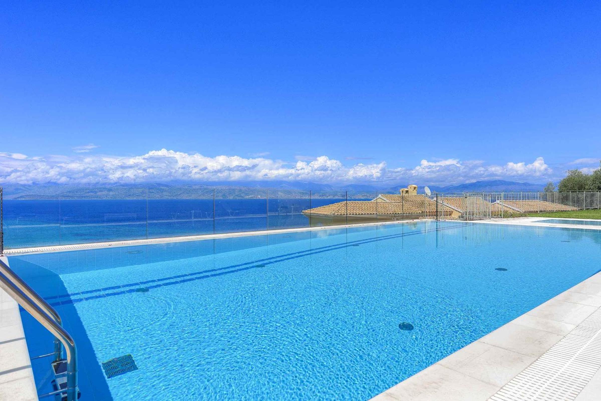 Villa Irida view 4