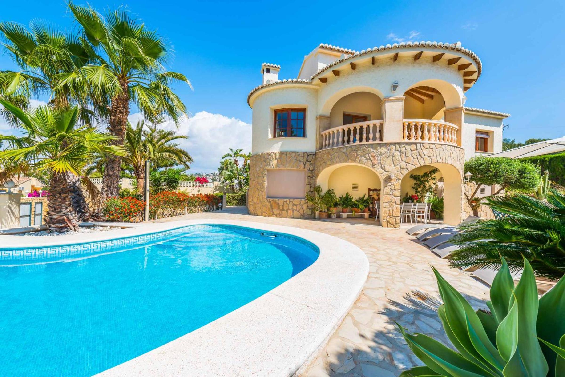Villa Devis view 4