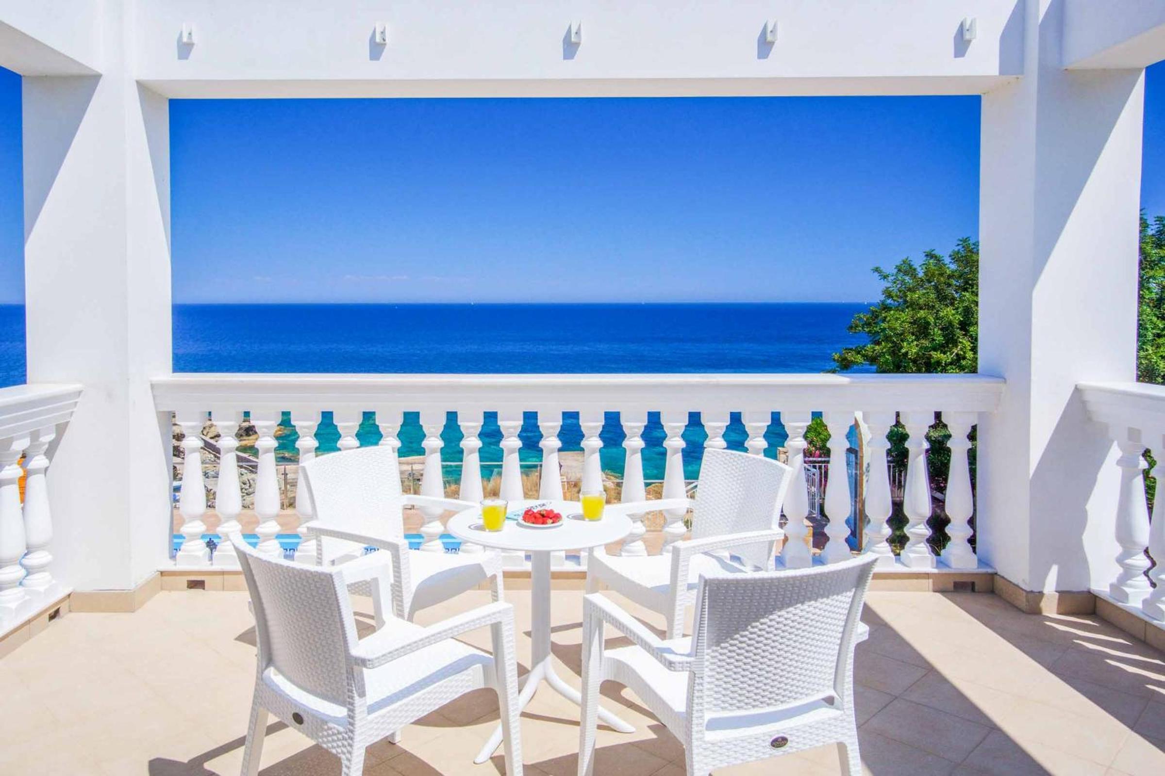 Villa Cyan