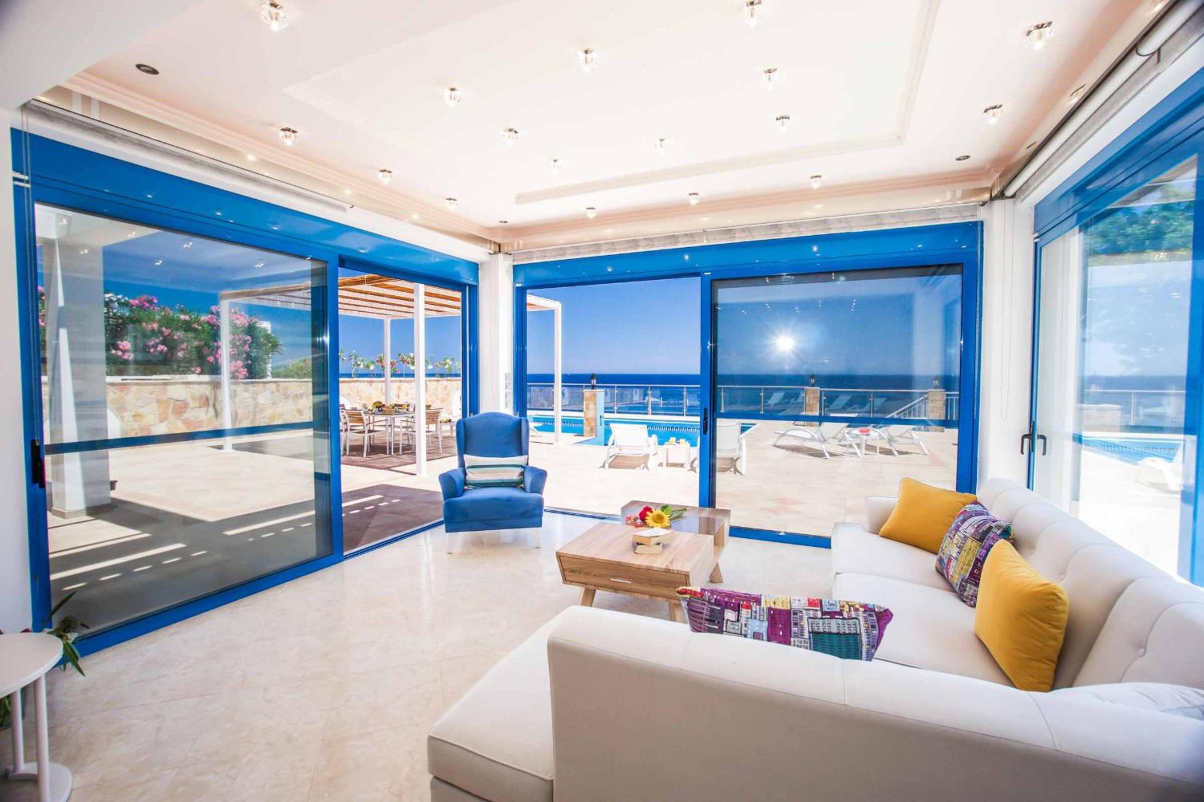 Villa Cyan