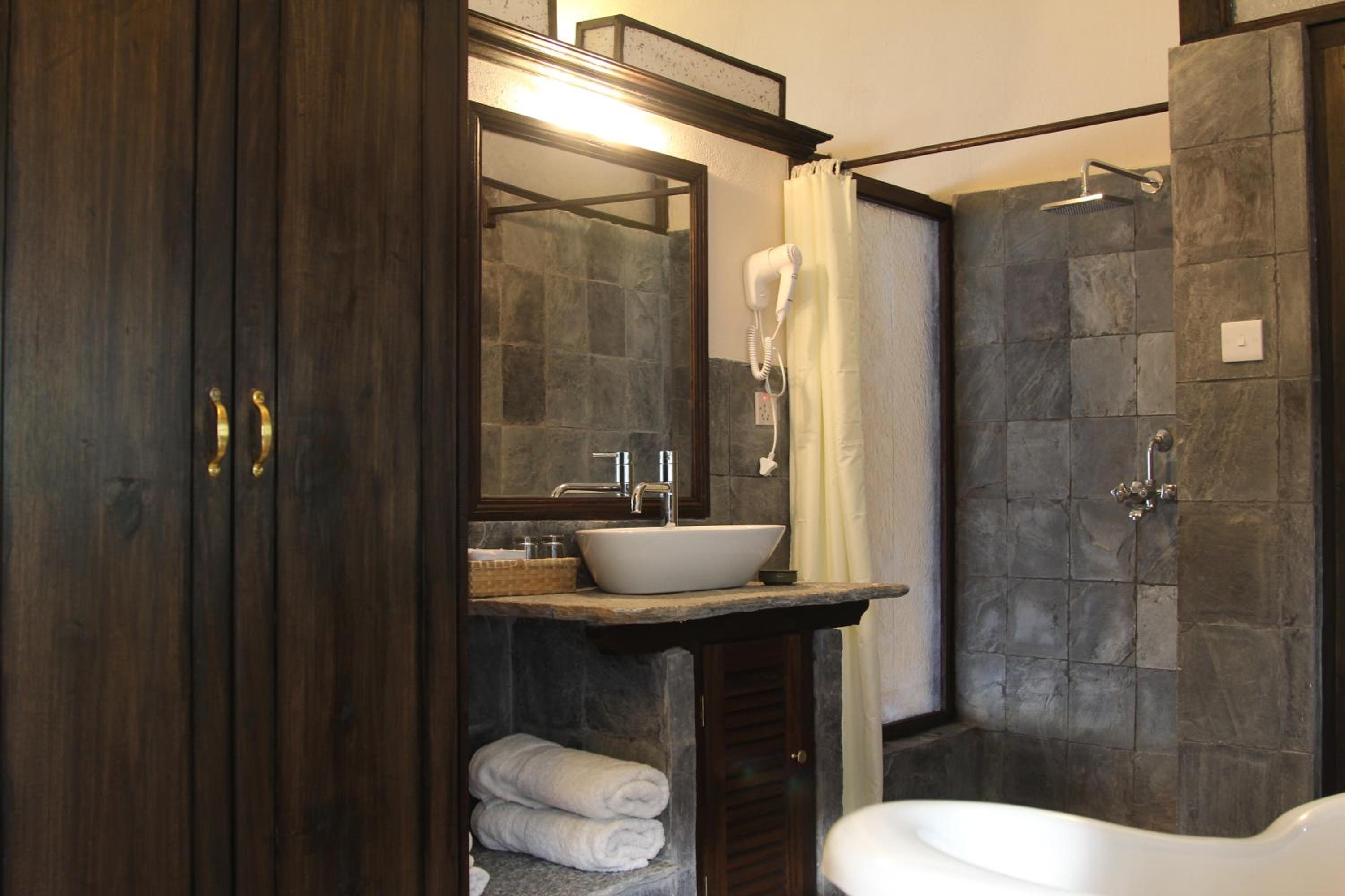 The Begnas Lake Resort & Villas