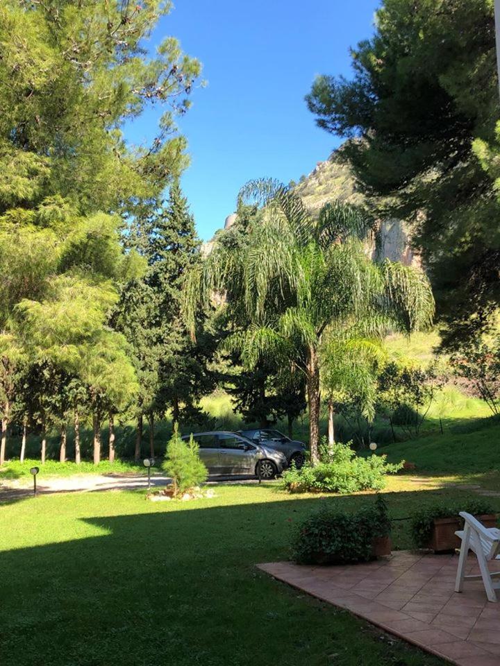LuminHouse Villa Mondello view 3