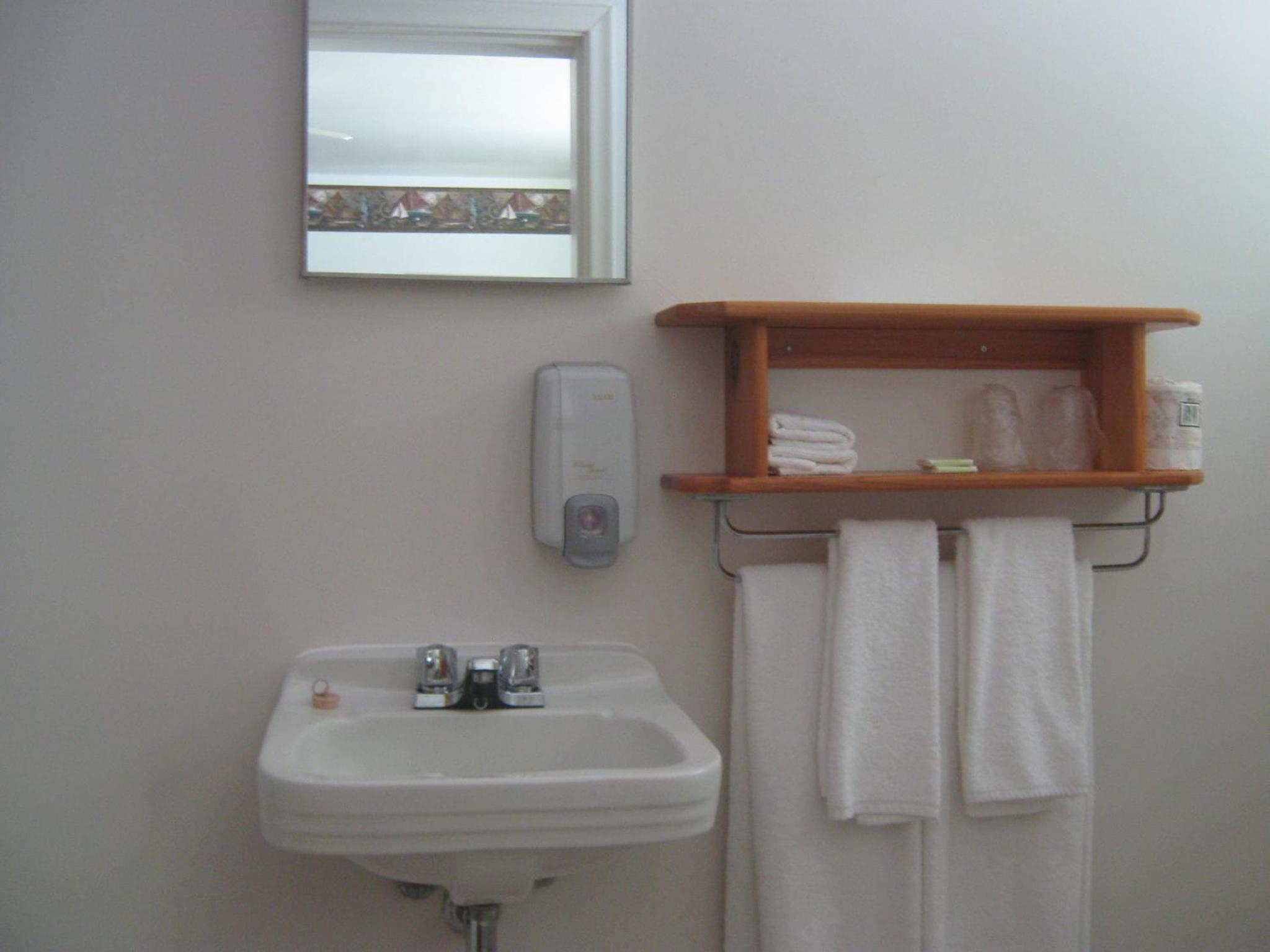 Sherbrooke Village Inn
