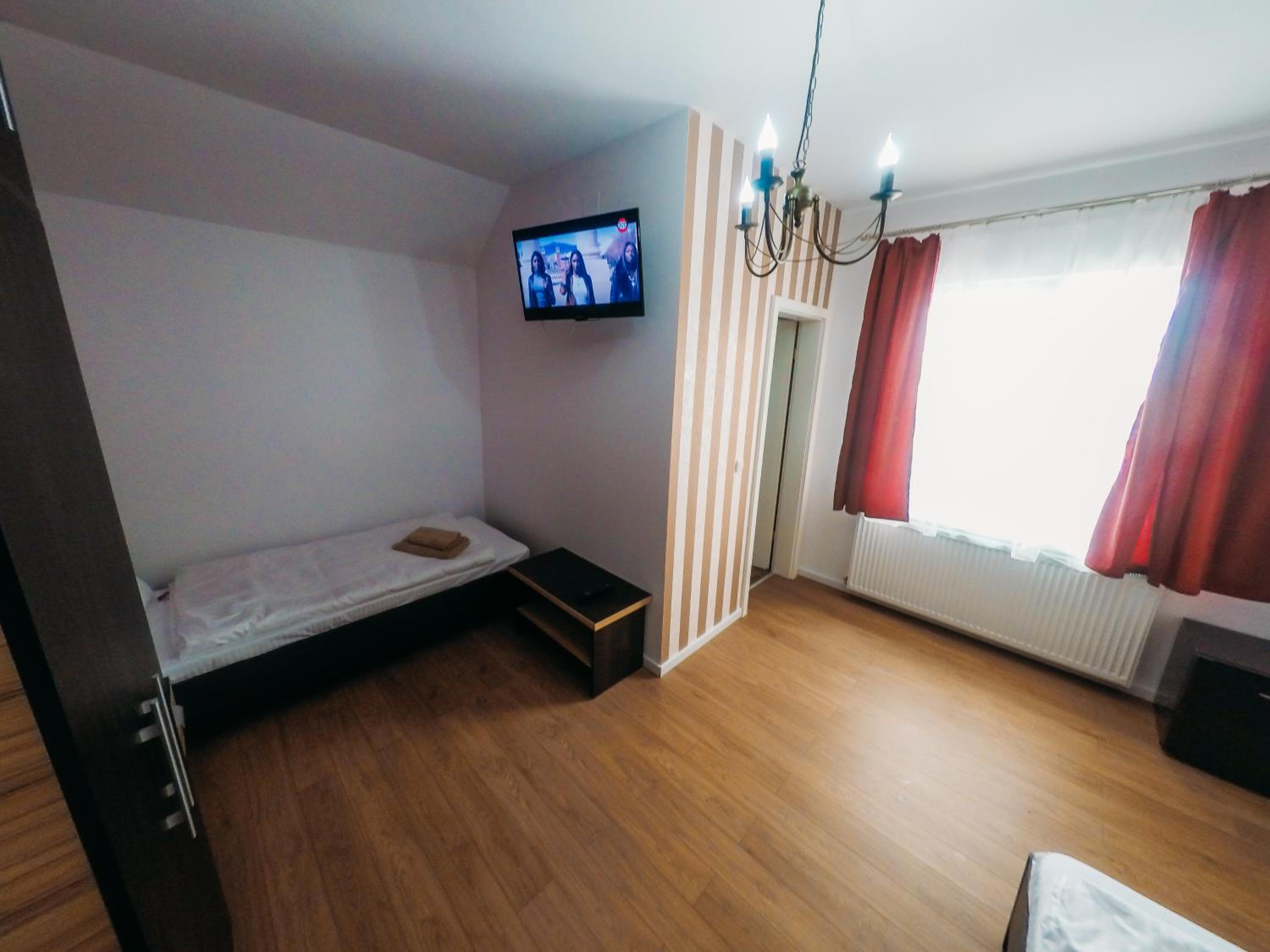 Photo 24