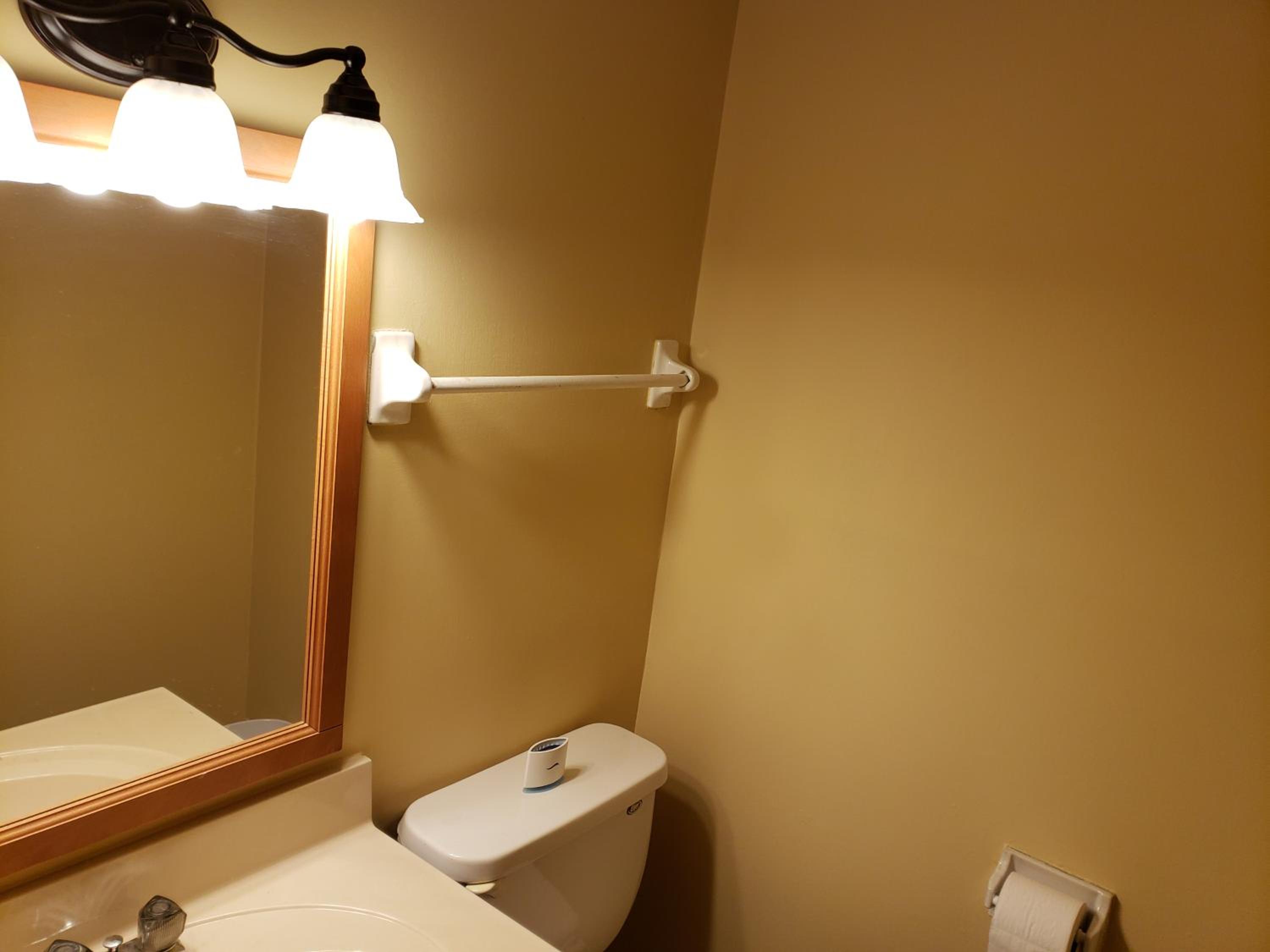 Cozy and Spacious-4 Bedrooms Townhouse view 5