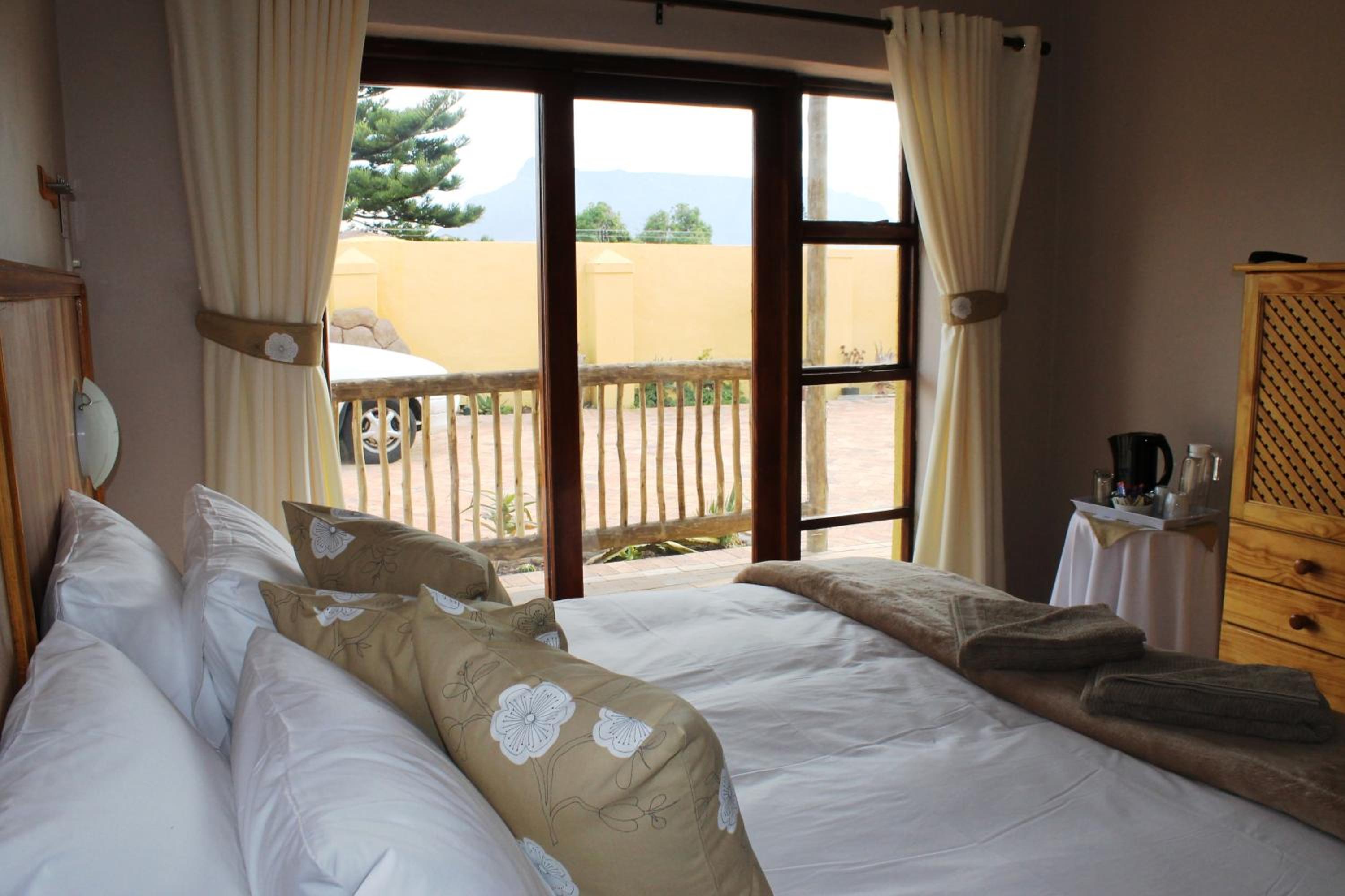Flintstones Guest House Cape Town