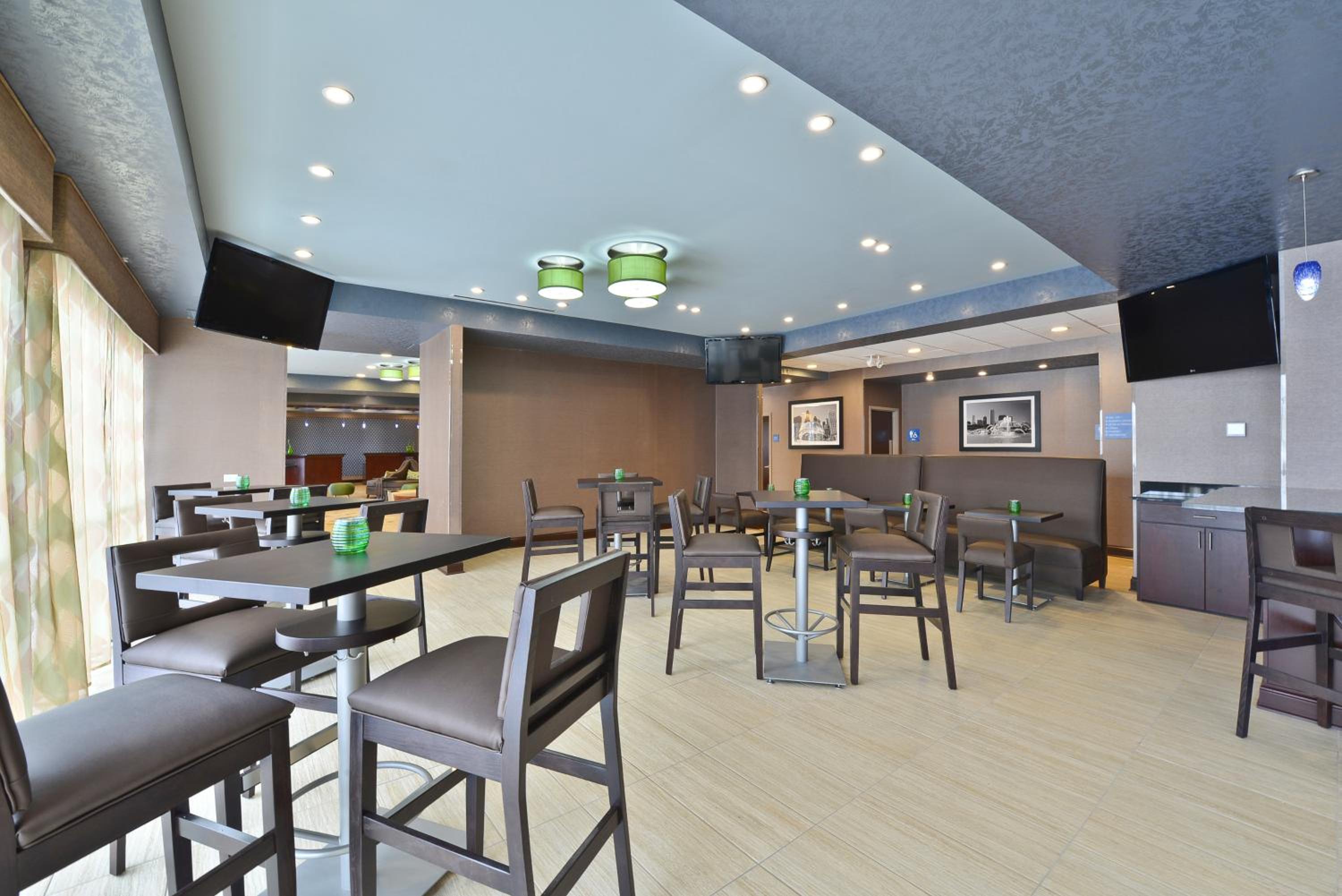 Wyndham Garden Elk Grove Village - O'Hare - Property Image 30