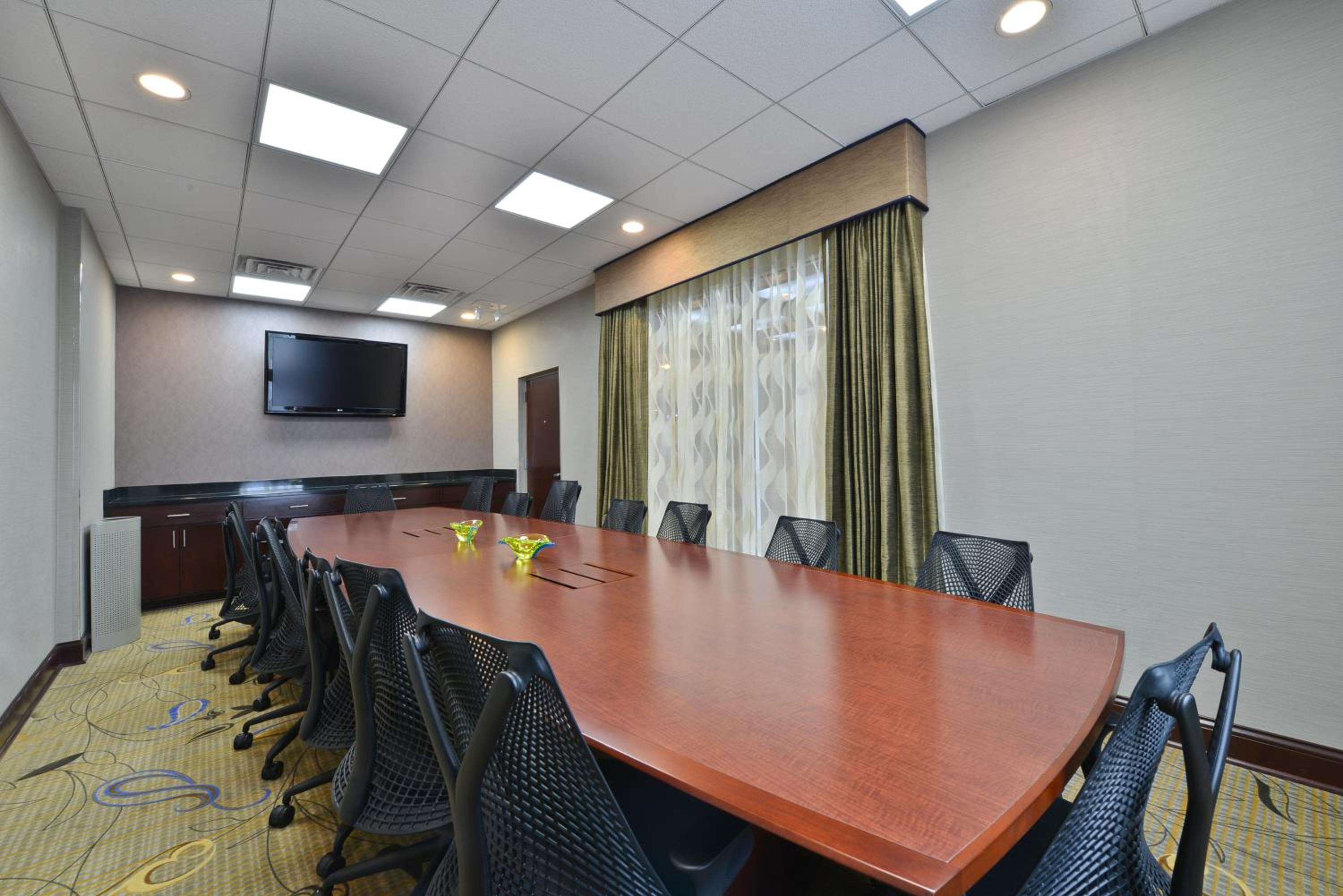 Wyndham Garden Elk Grove Village - O'Hare - Property Image 37