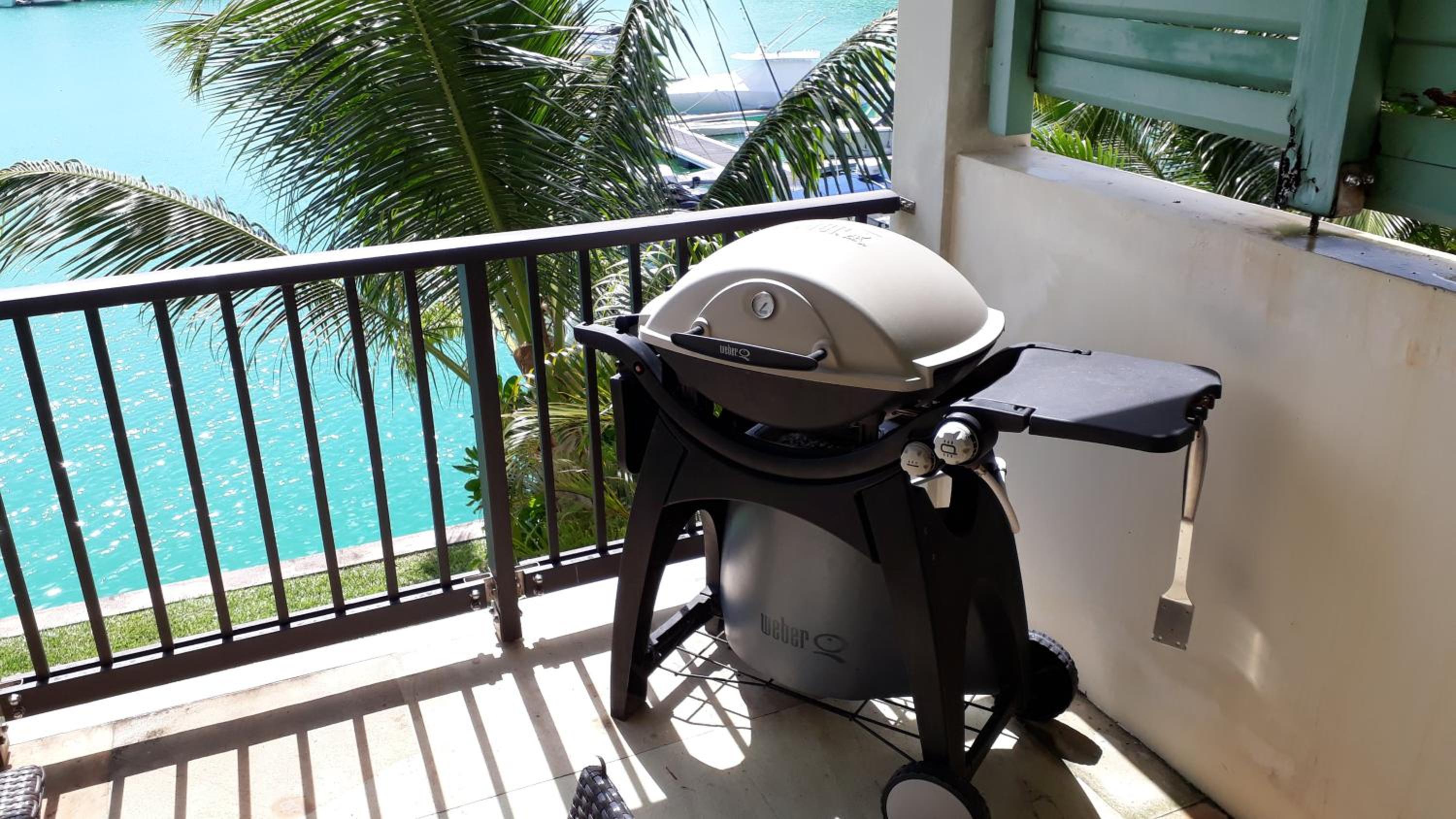 Eden Island luxury apartment sea view