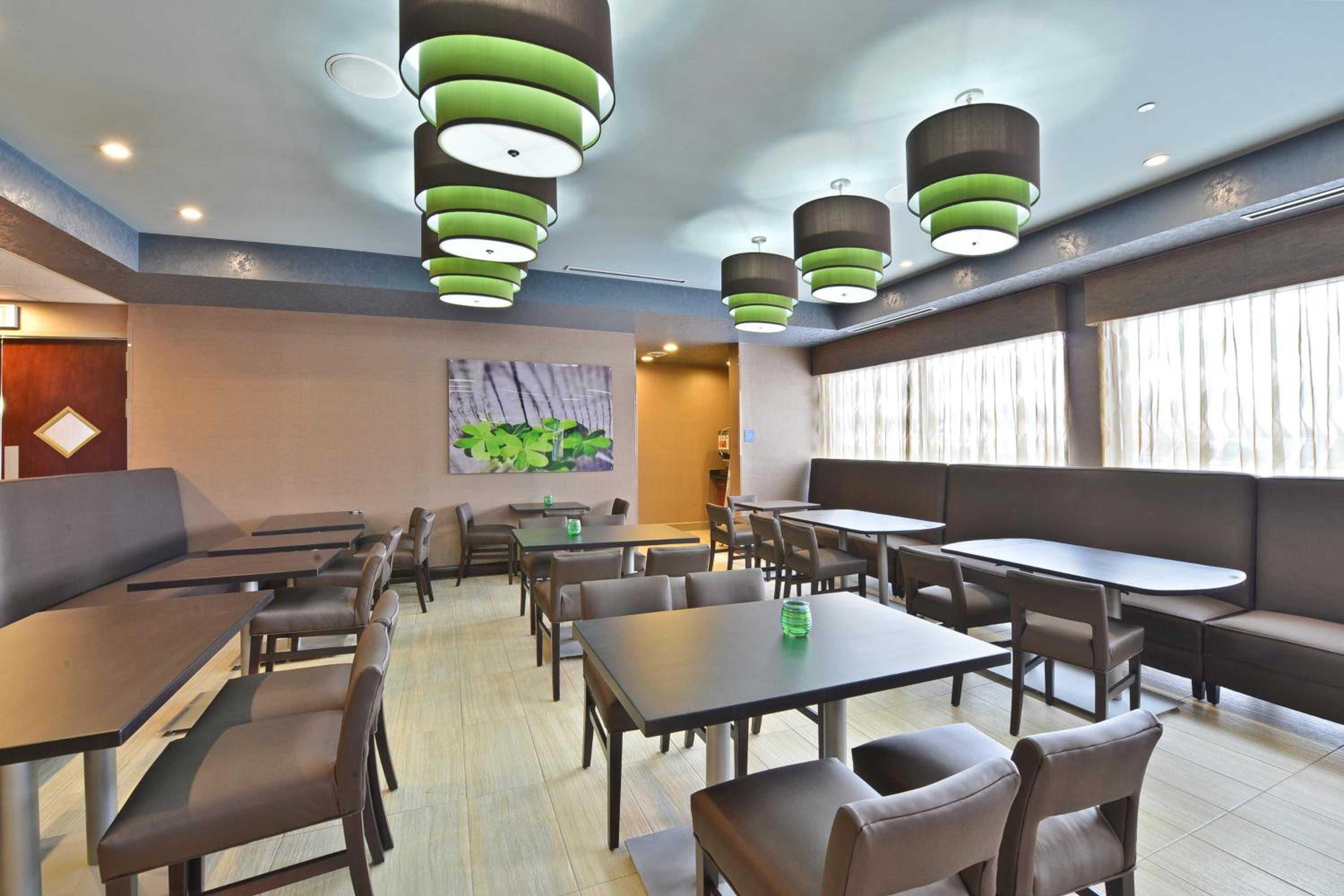 Wyndham Garden Elk Grove Village - O'Hare - Property Image 28