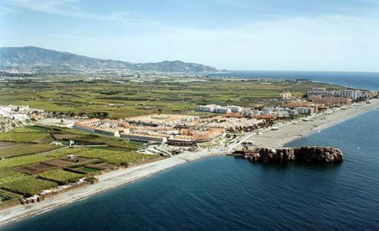 Apartamento a 150 metros del Mar, parking y Wifi view 4