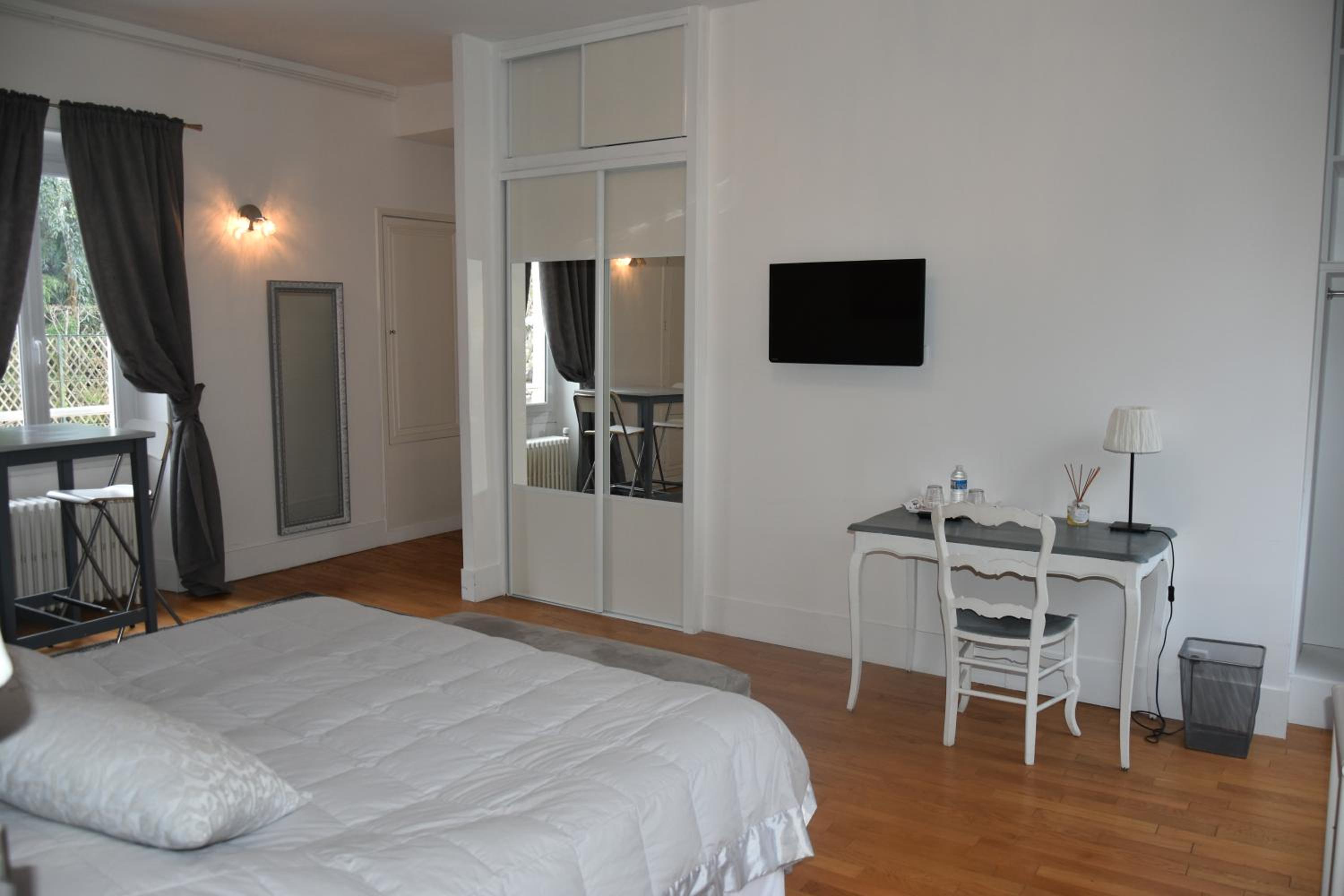 Demeure Les Aiglons, Chambres d'hôtes & Spa