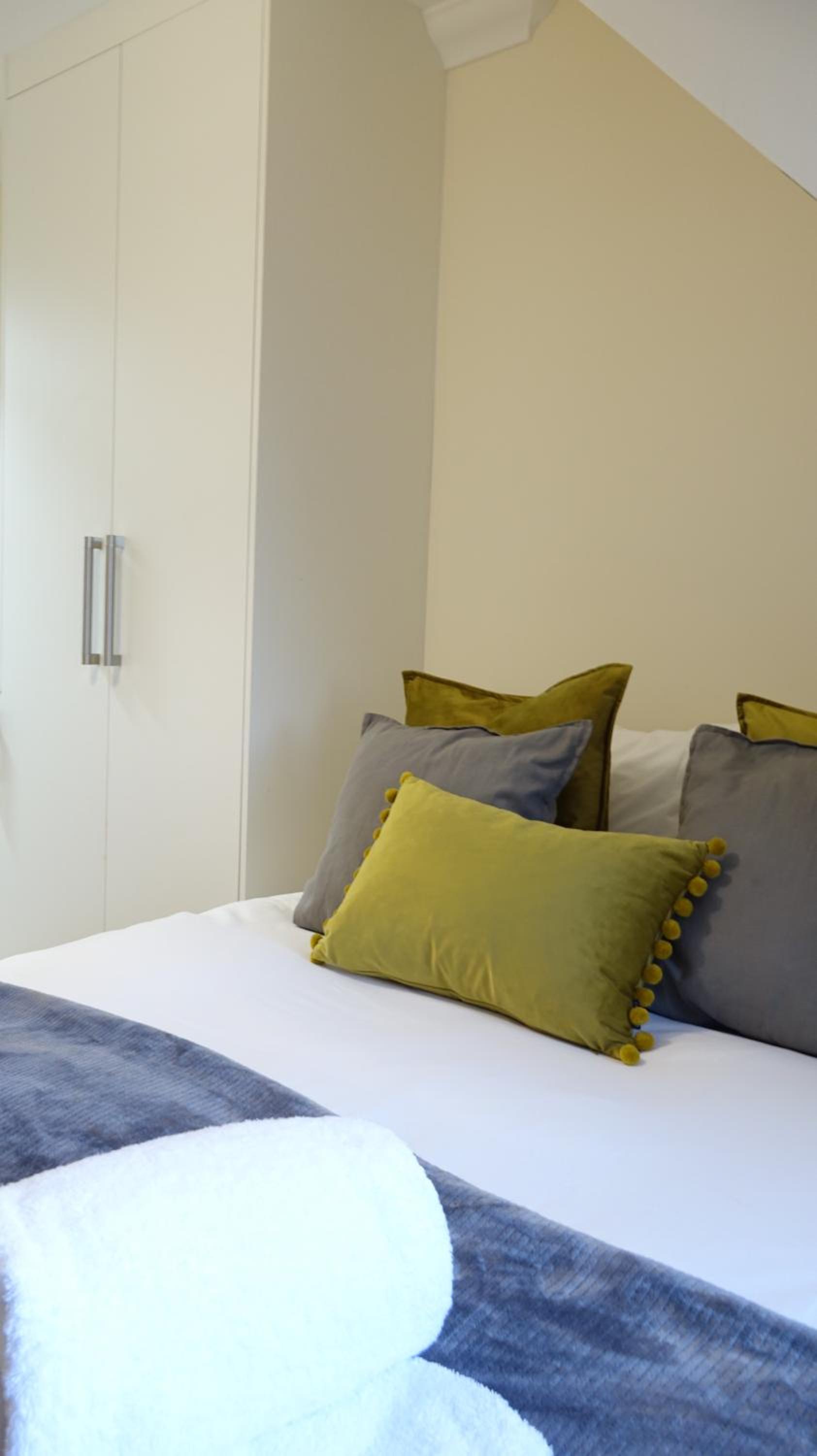 RC Airport Rooms