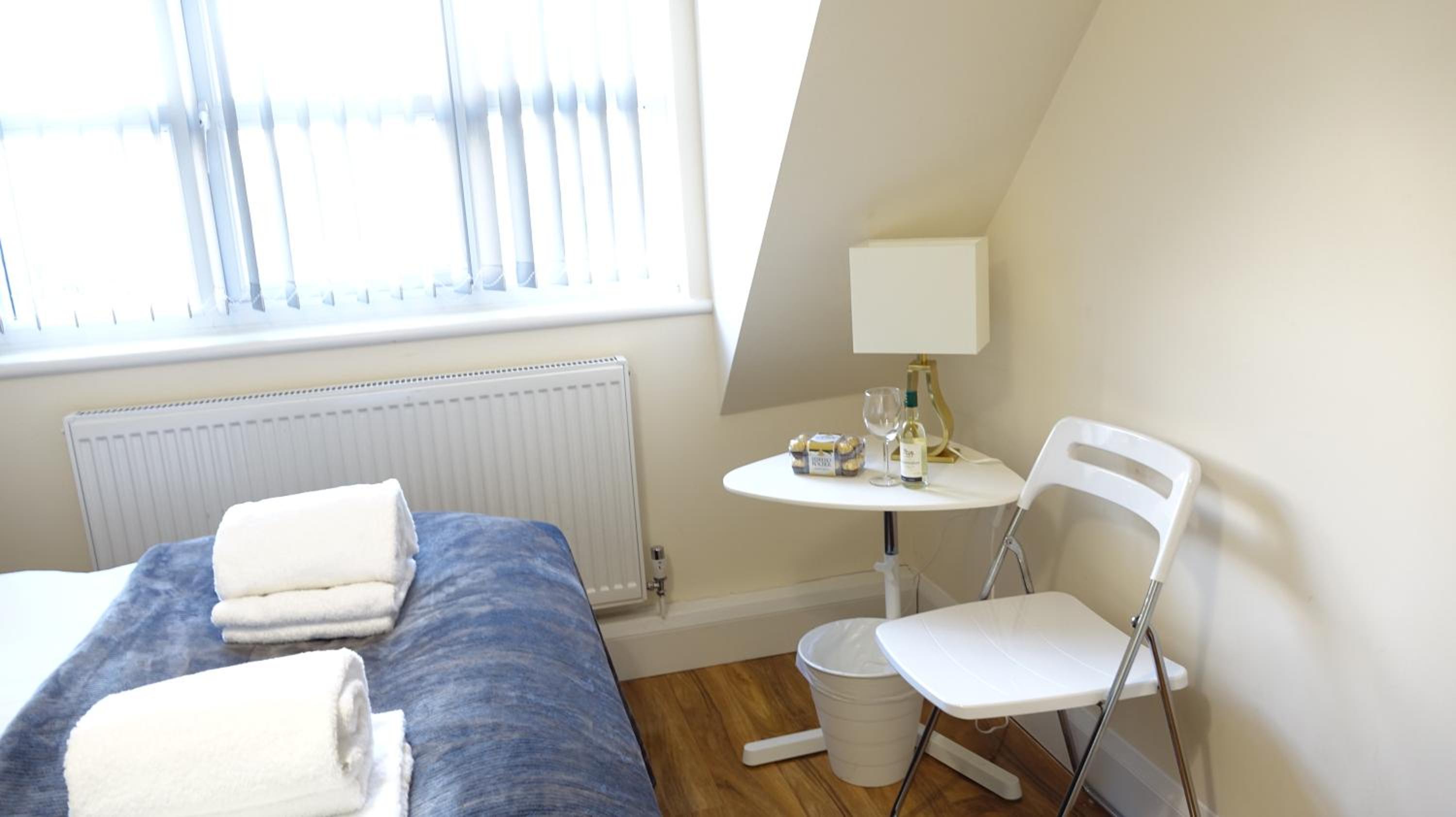 RC Airport Rooms