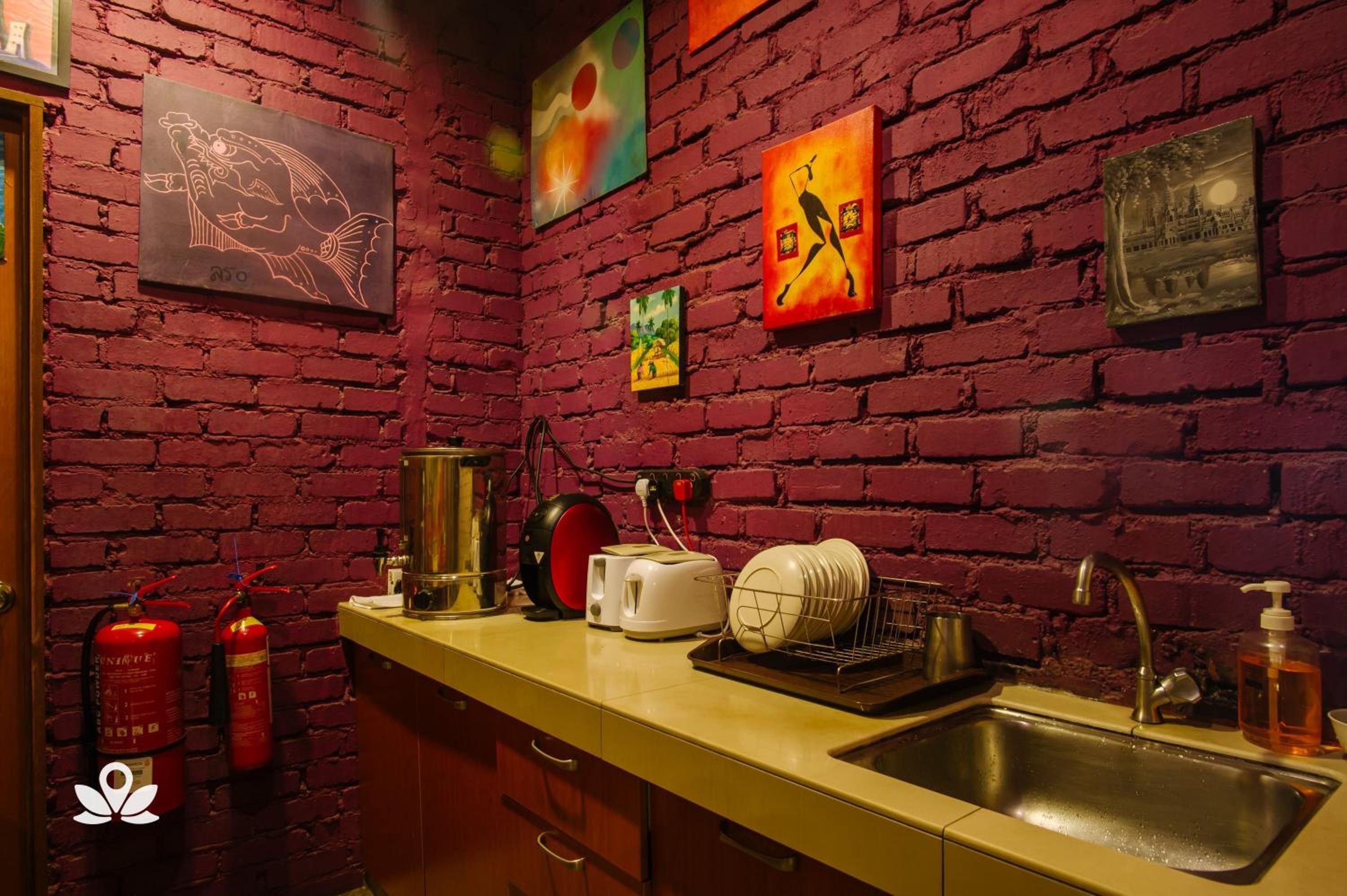 The Explorers Guesthouse and Hostel