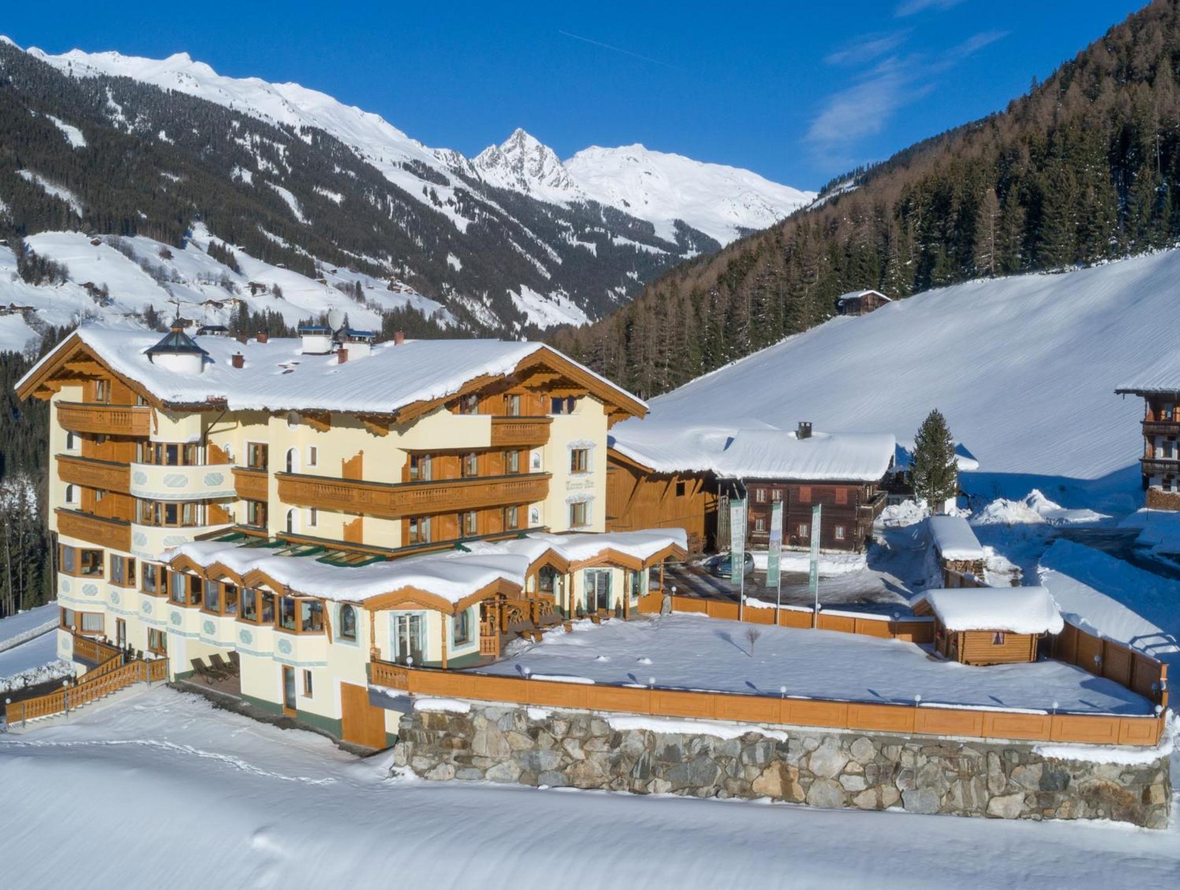 Gasthof Tannen - Alm view 2