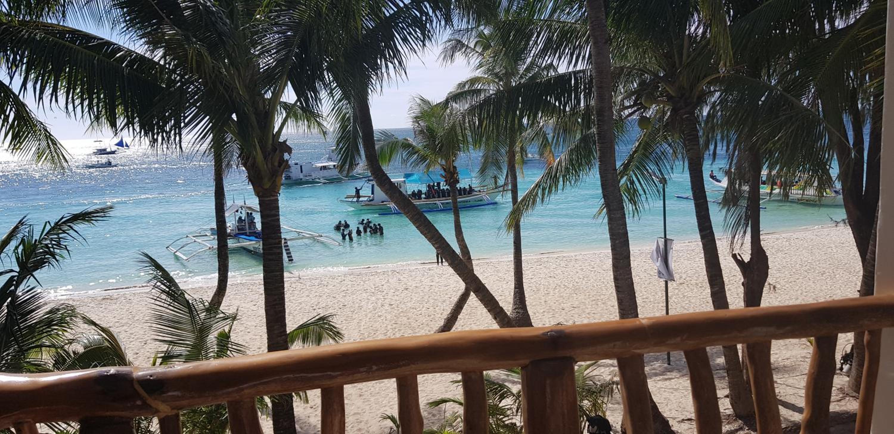 DiveGurus Boracay Beach Resort