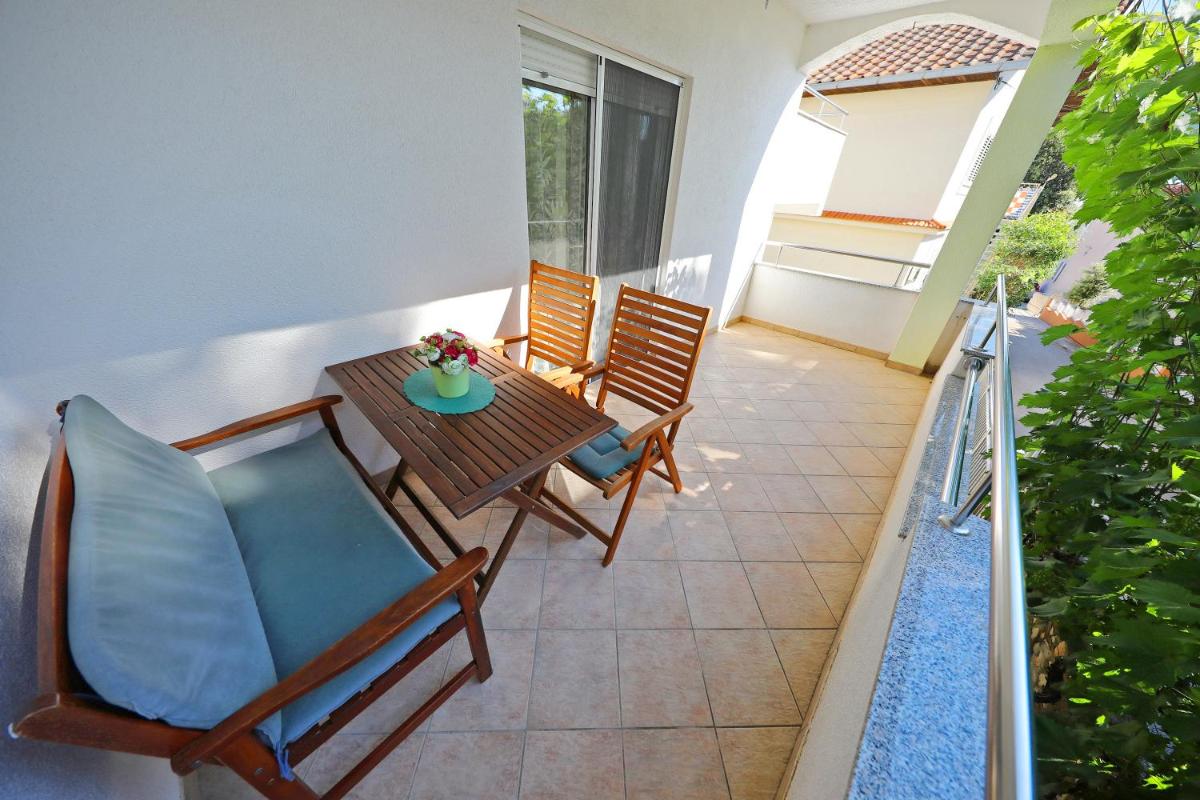 Apartmani Nada Super view 4