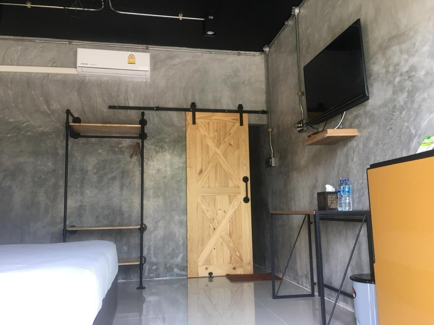 The Loft Resort Kabin Buri