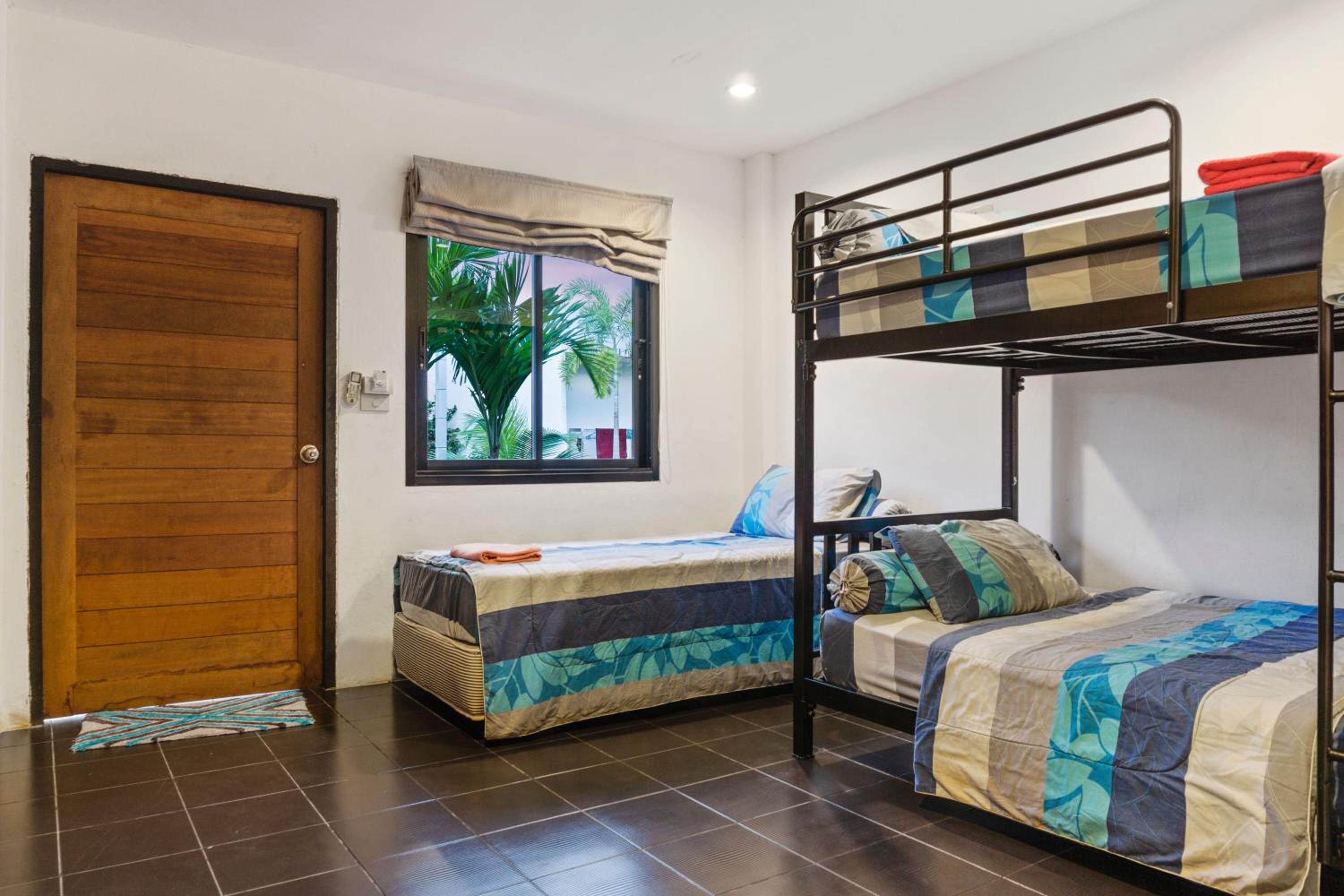 Samui Backpacker Hotel