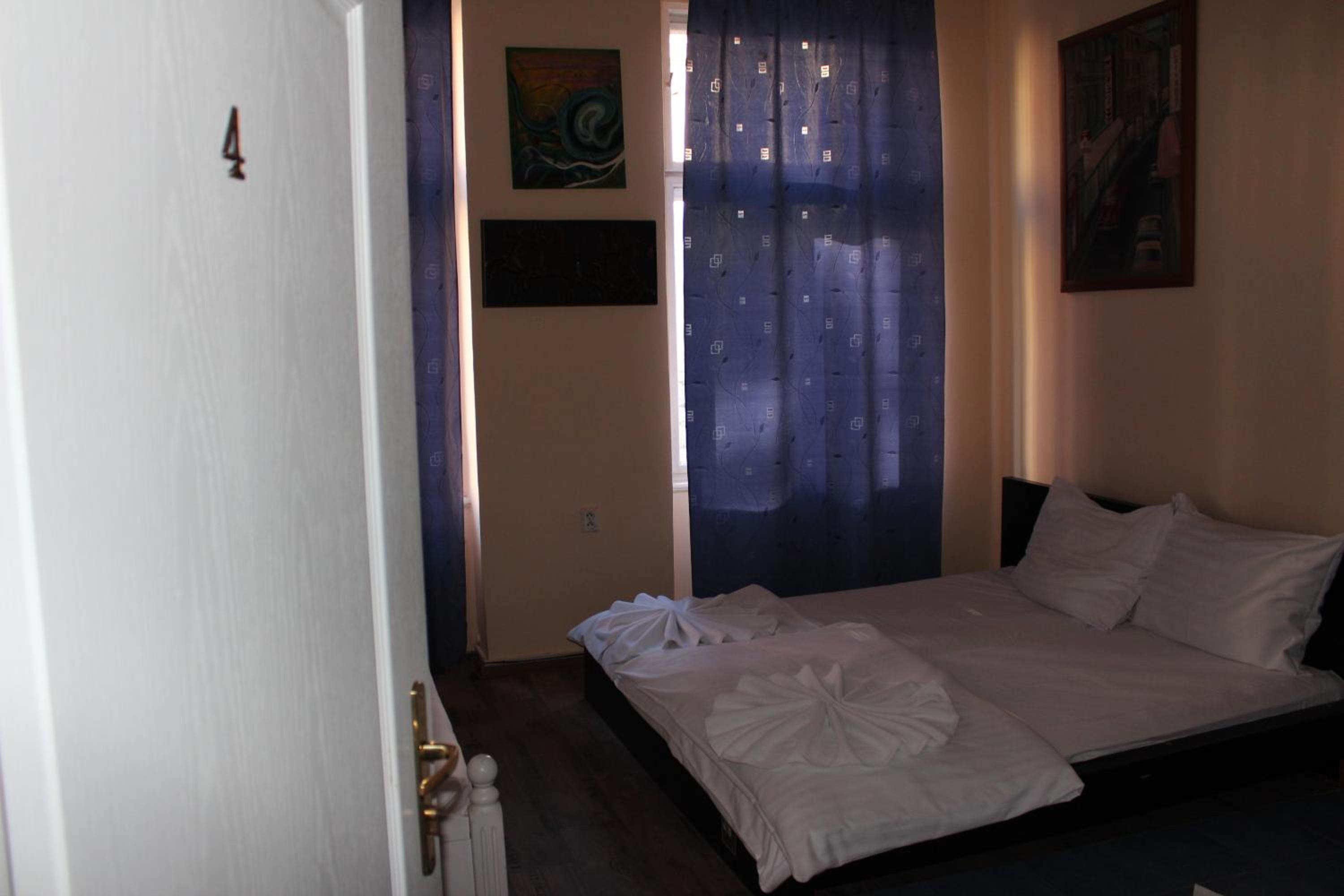 Hotel Praha Club bed & breakfast