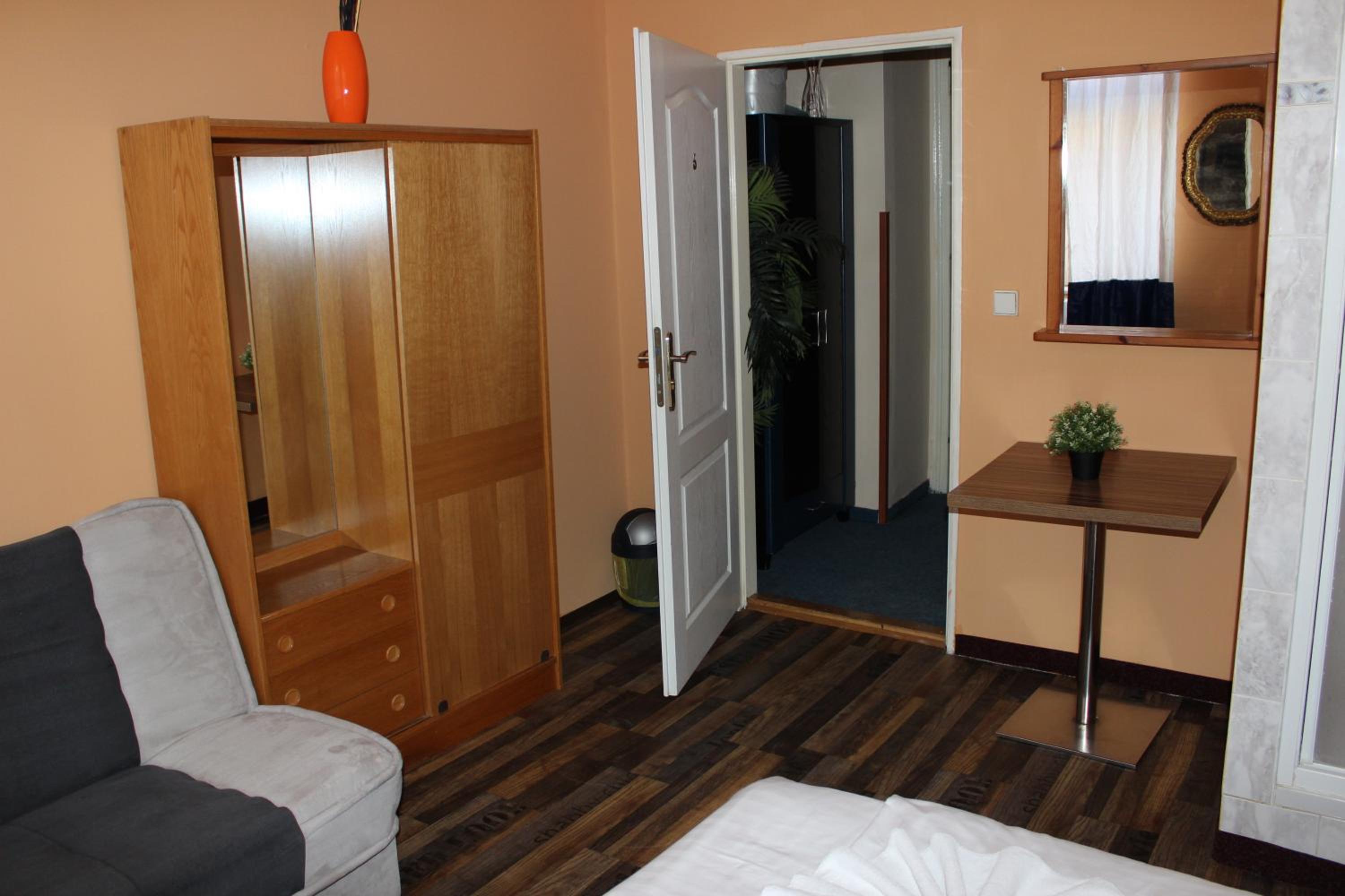 Hotel Praha Club bed & breakfast
